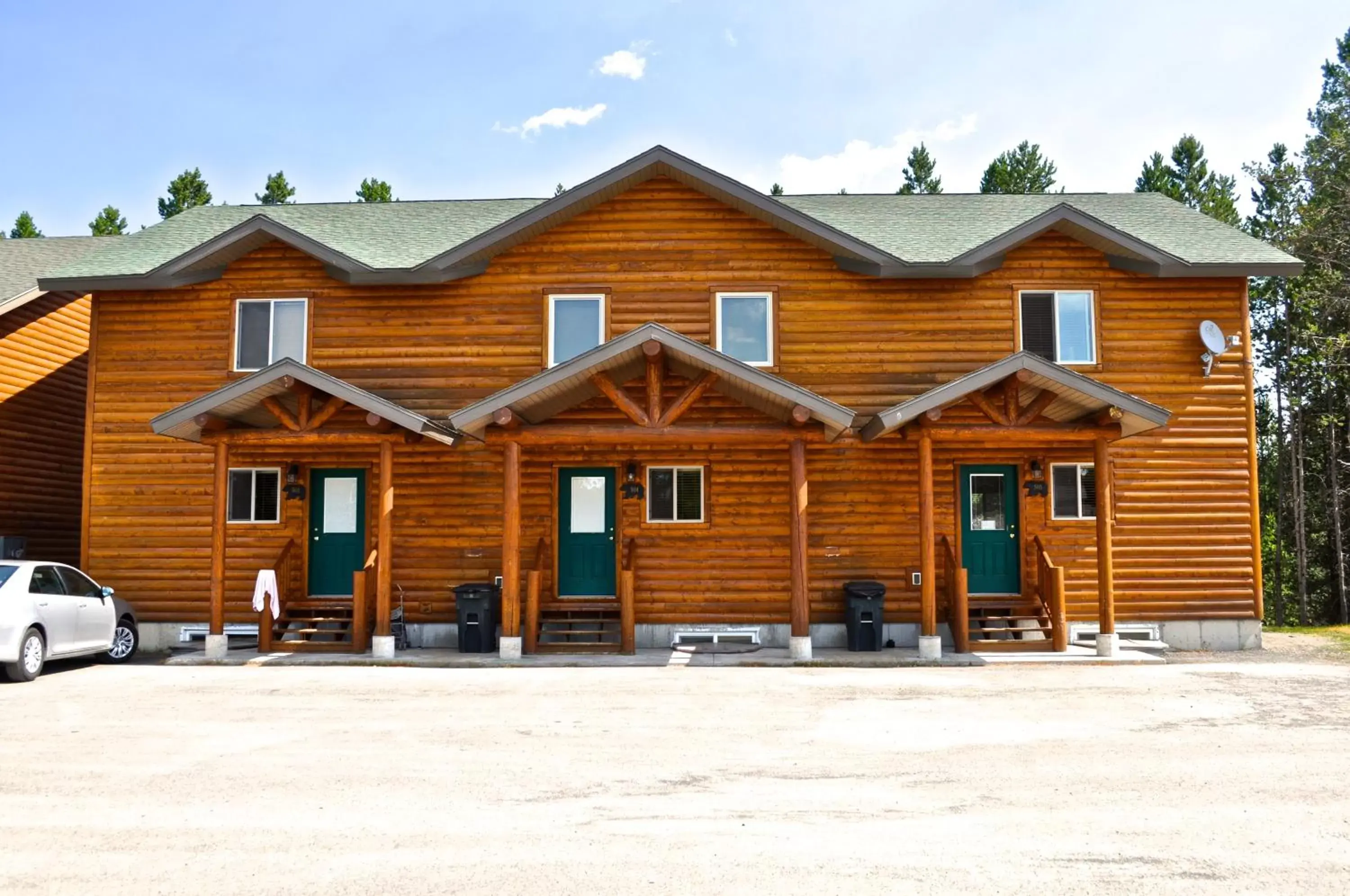 Facade/entrance, Property Building in Sawtelle Mountain Resort