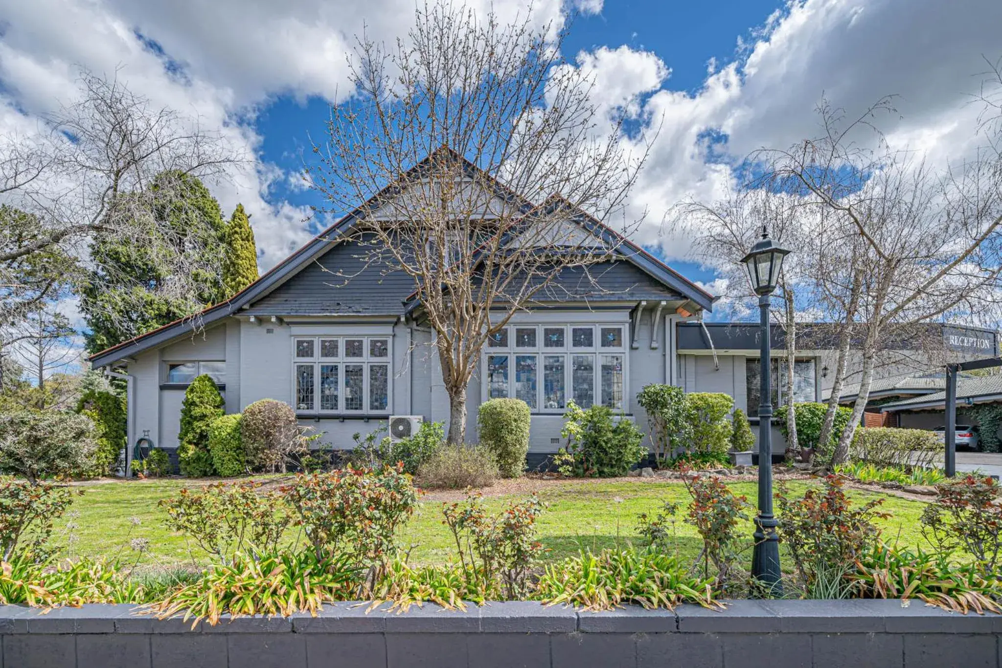 Property Building in Cotswold Gardens