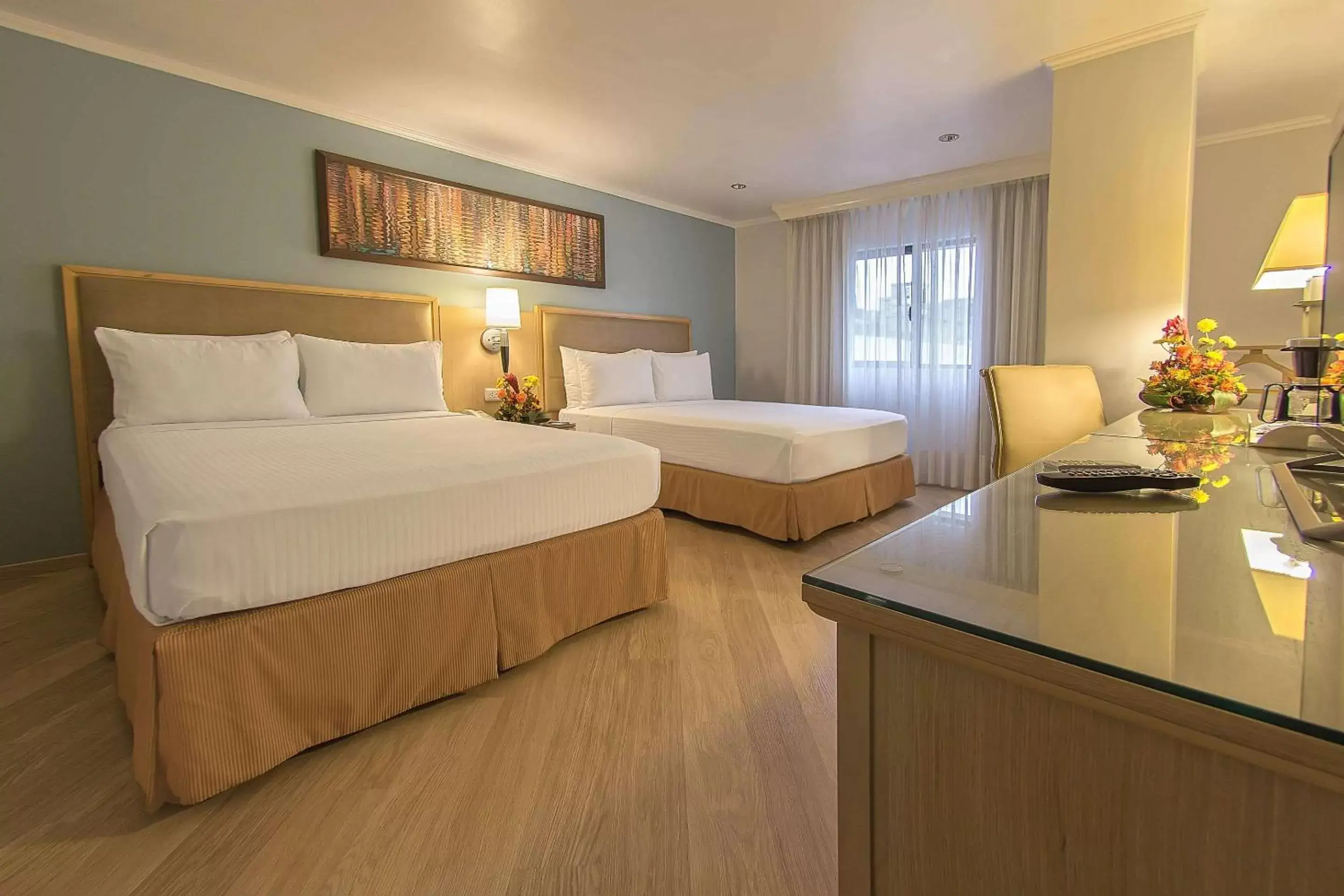 Photo of the whole room, Bed in Grand Hotel Guayaquil, Ascend Hotel Collection