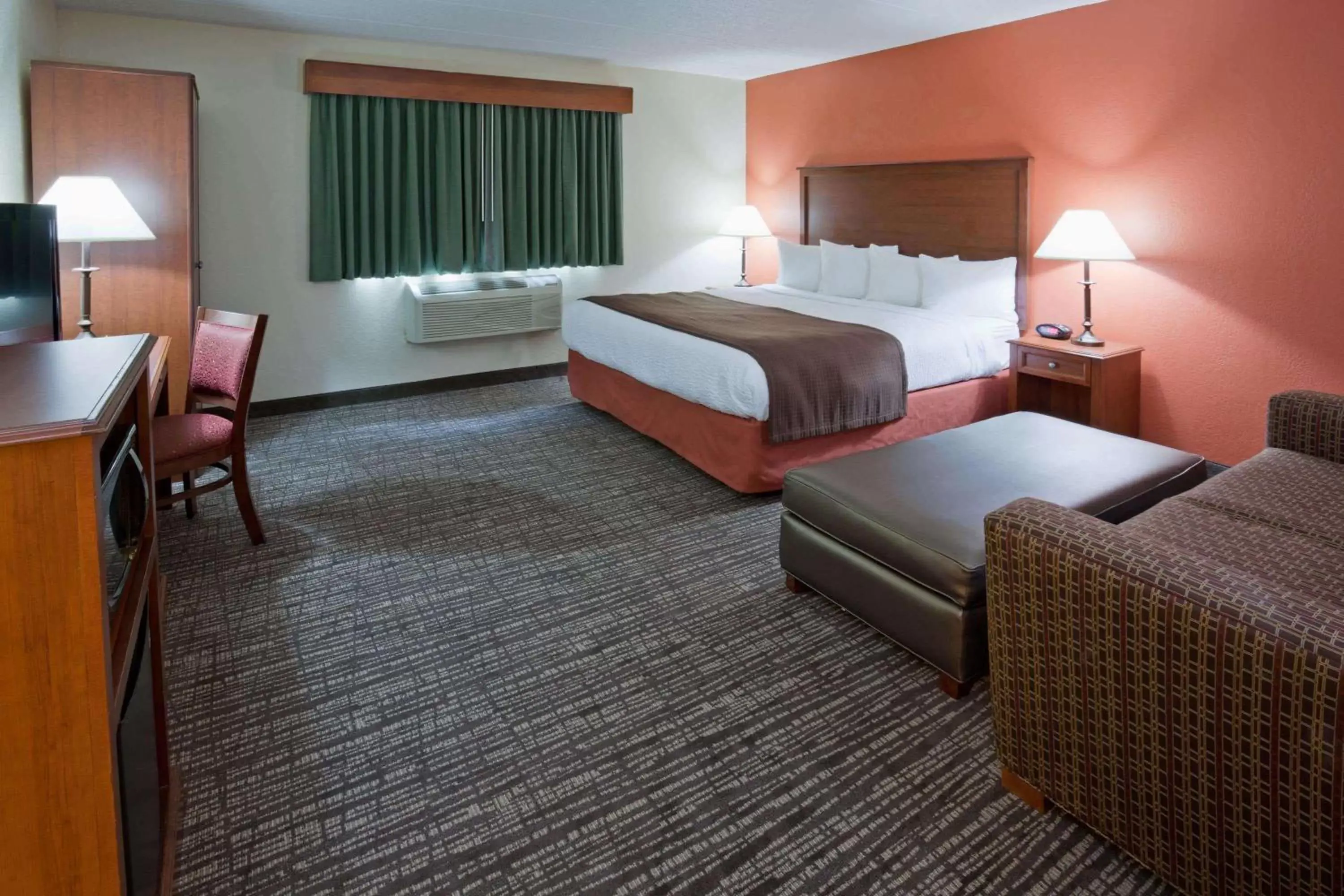 Photo of the whole room, Bed in AmericInn by Wyndham Alexandria