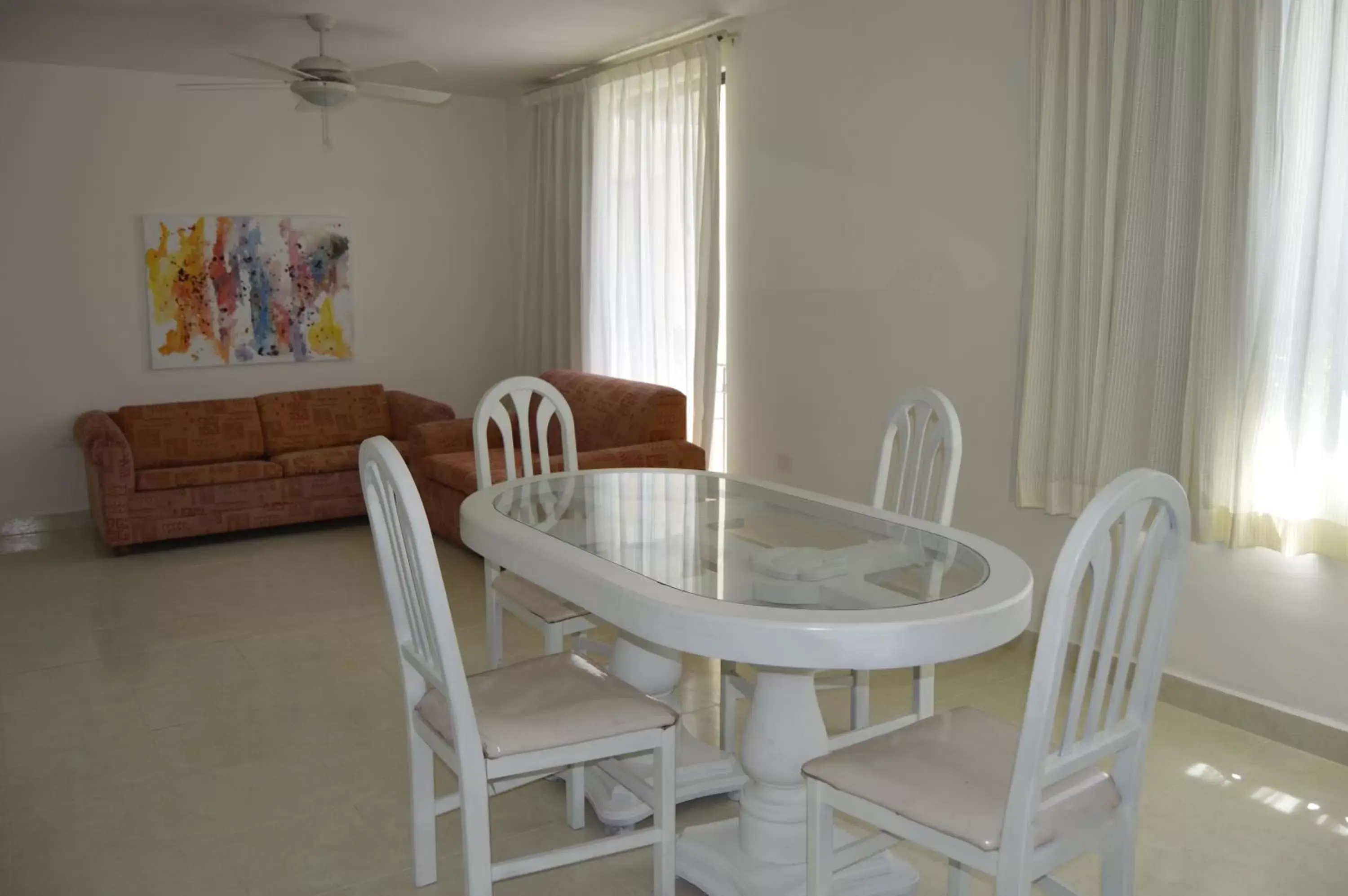 Dining Area in All Ritmo Cancun Resort & Water Park