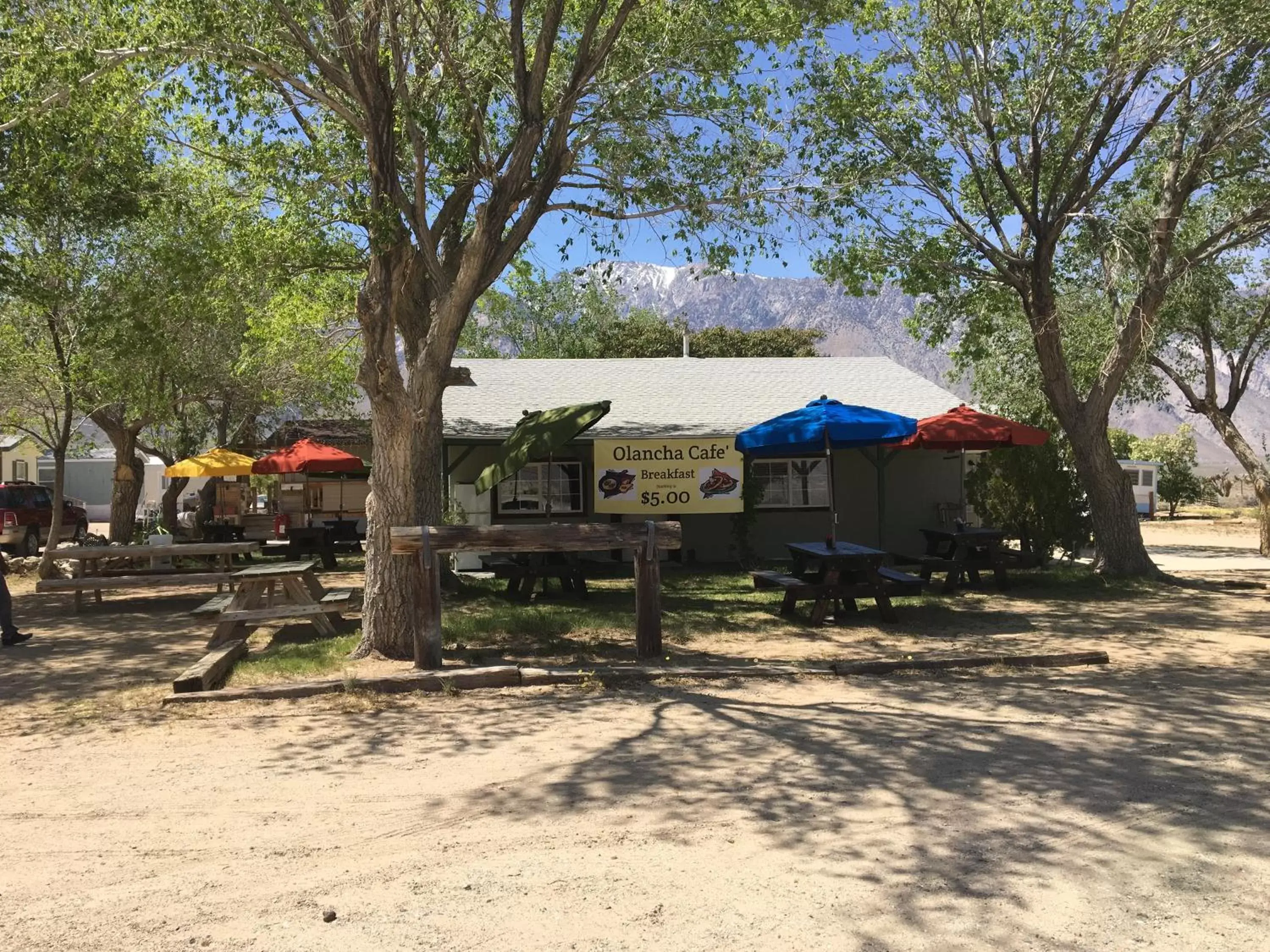 Day, Property Building in Olancha RV Park and Motel
