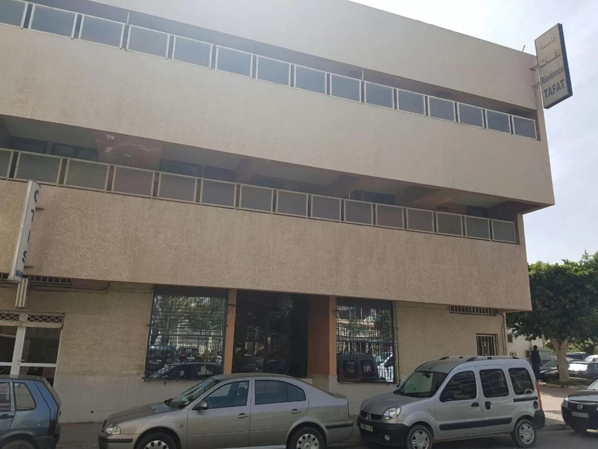 Property building in Residence Tafat