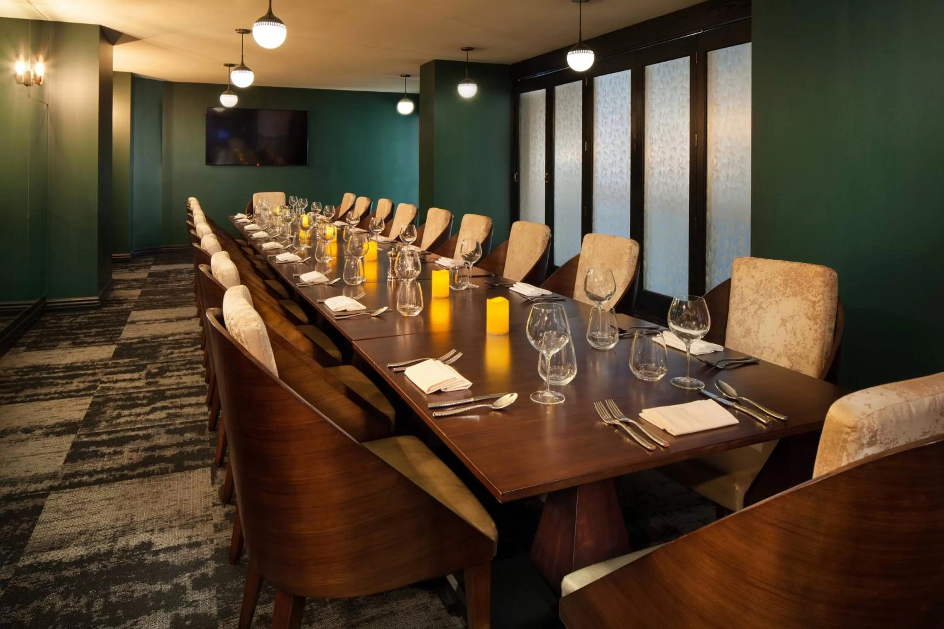 Restaurant/places to eat in Sheraton Gateway Los Angeles Hotel