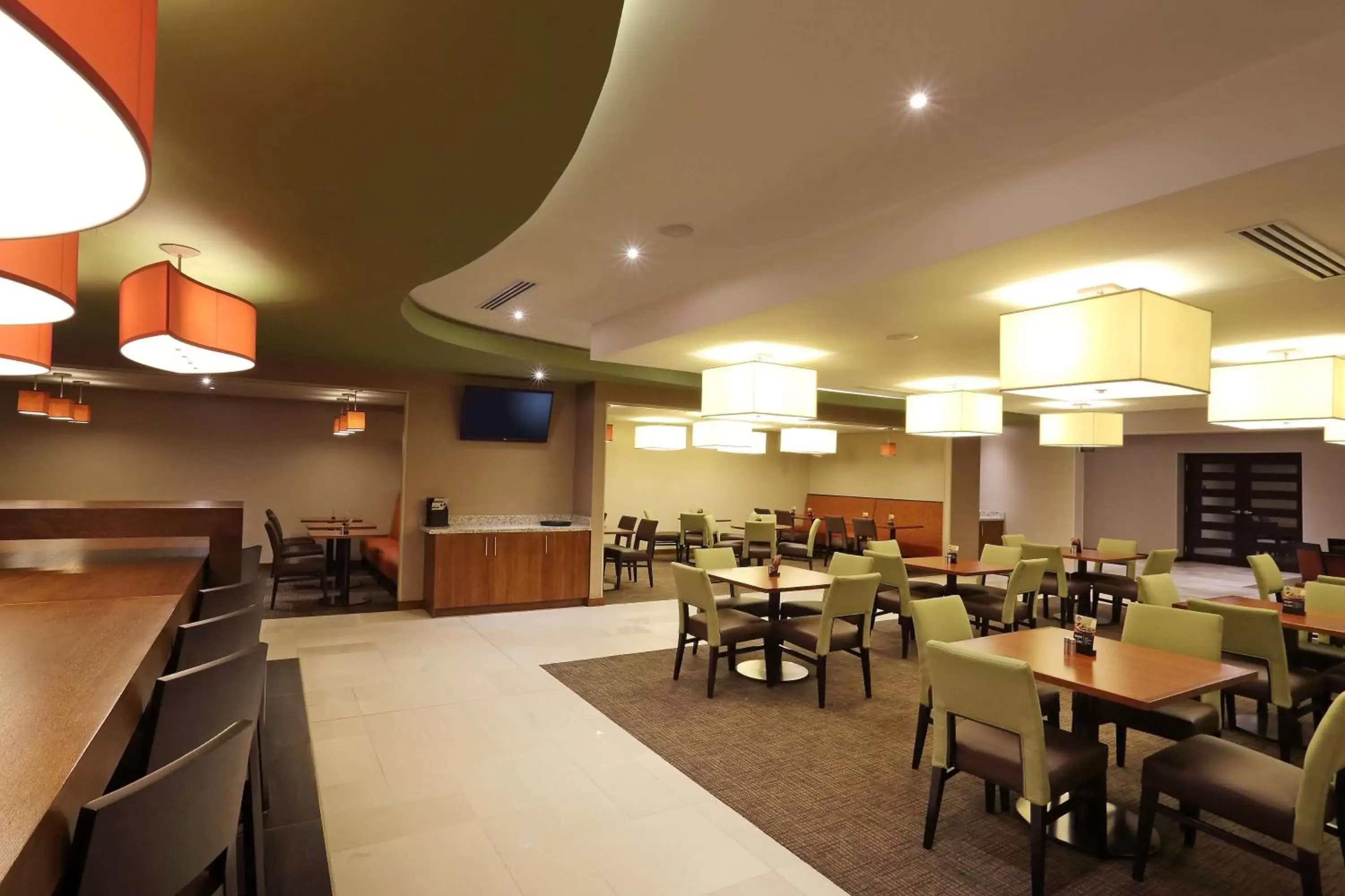 Restaurant/places to eat in MARINN PLACE Financial District Restaurant/places to eat in MARINN PLACE Financial District