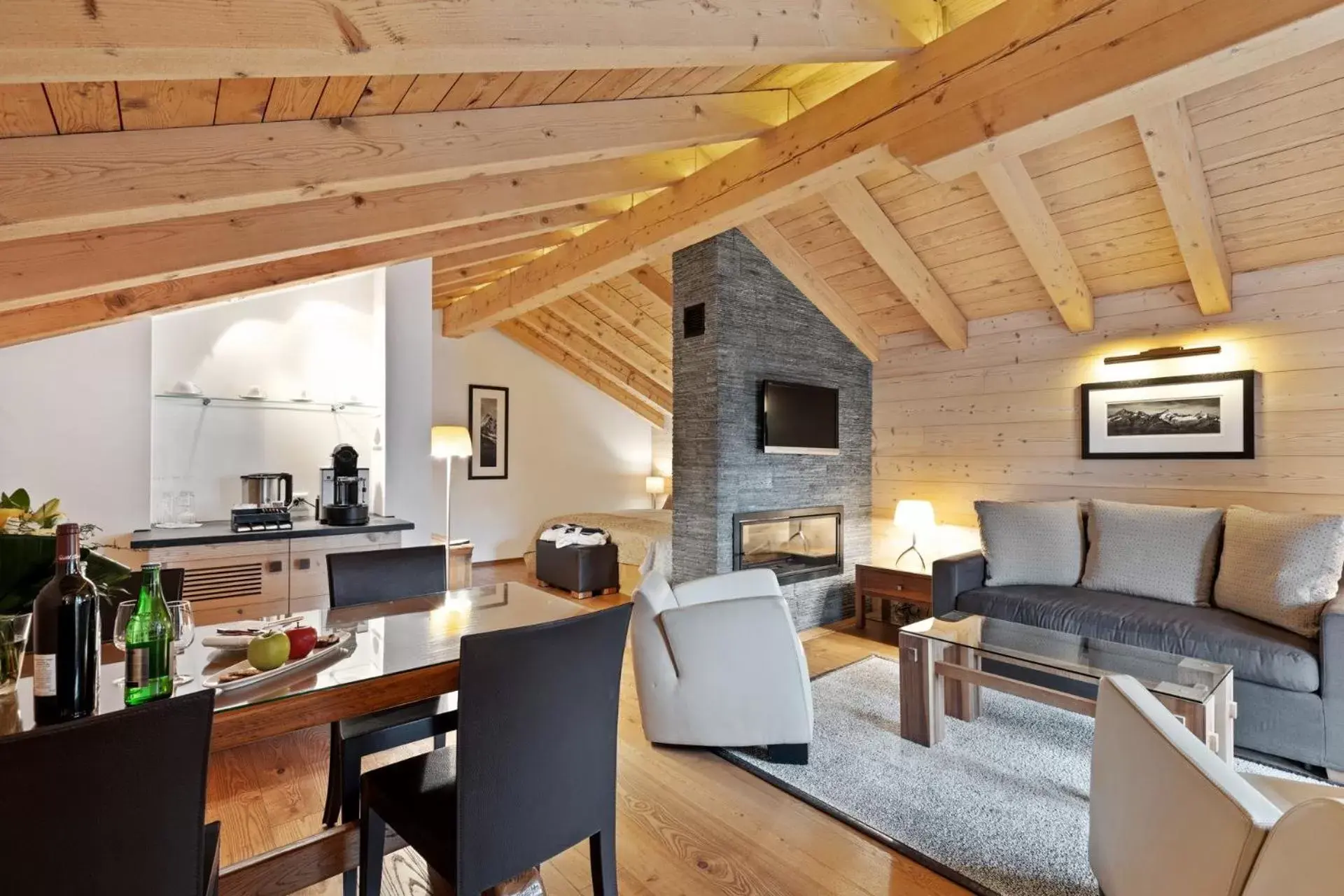 Living room, Seating Area in Grand Hotel Zermatterhof