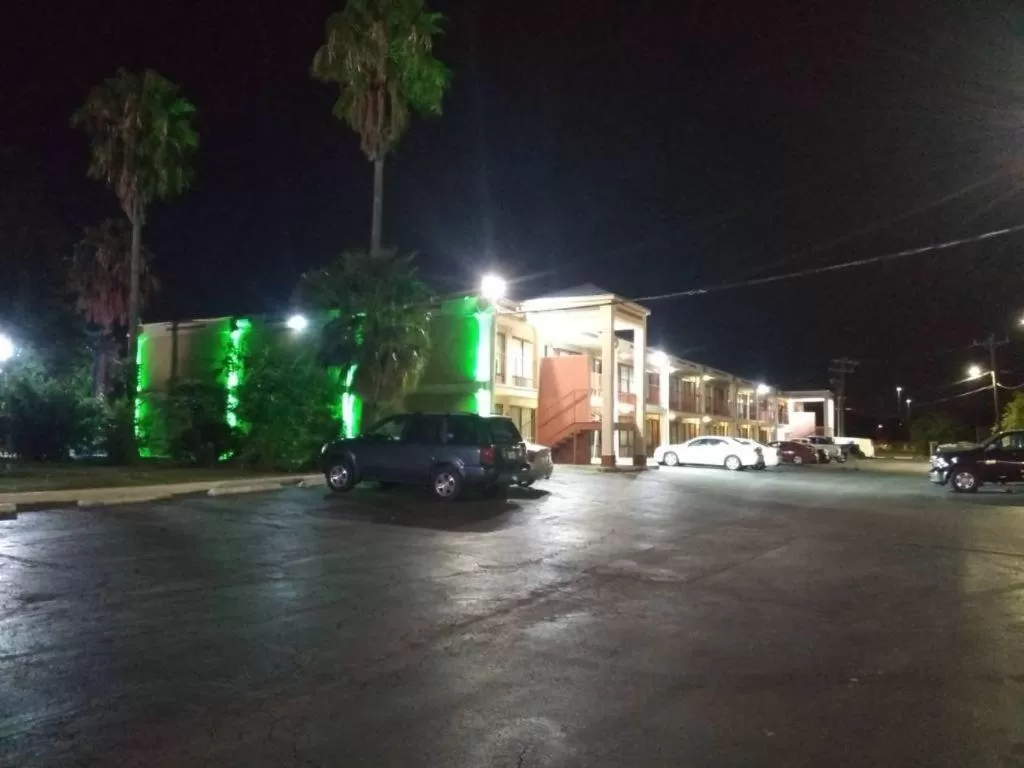 Property building in Knights Inn San Antonio near Frost Bank Center
