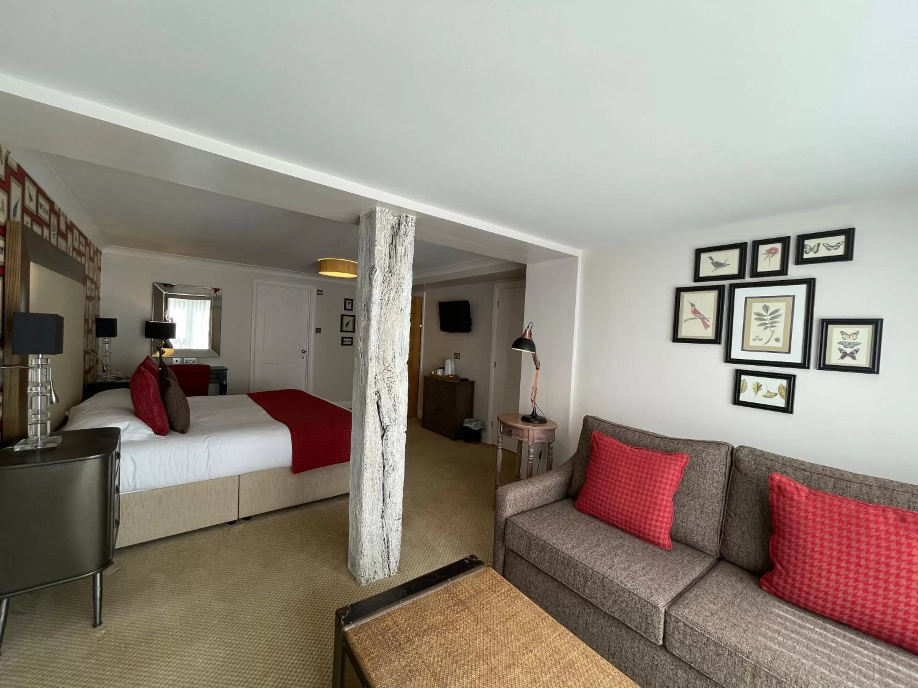 Bed in Park Farm Hotel