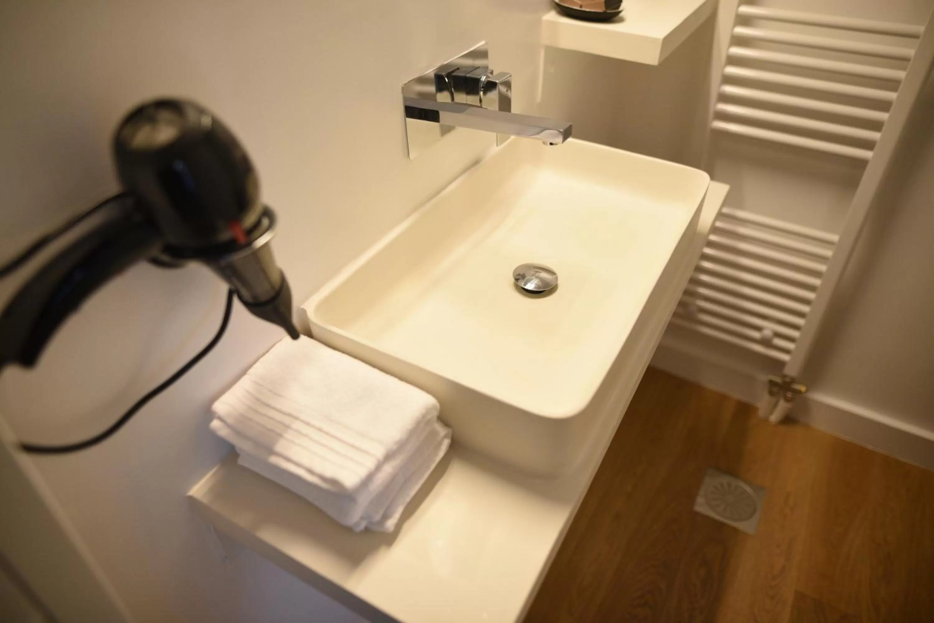 Bathroom in Clocktower Luxury Suites