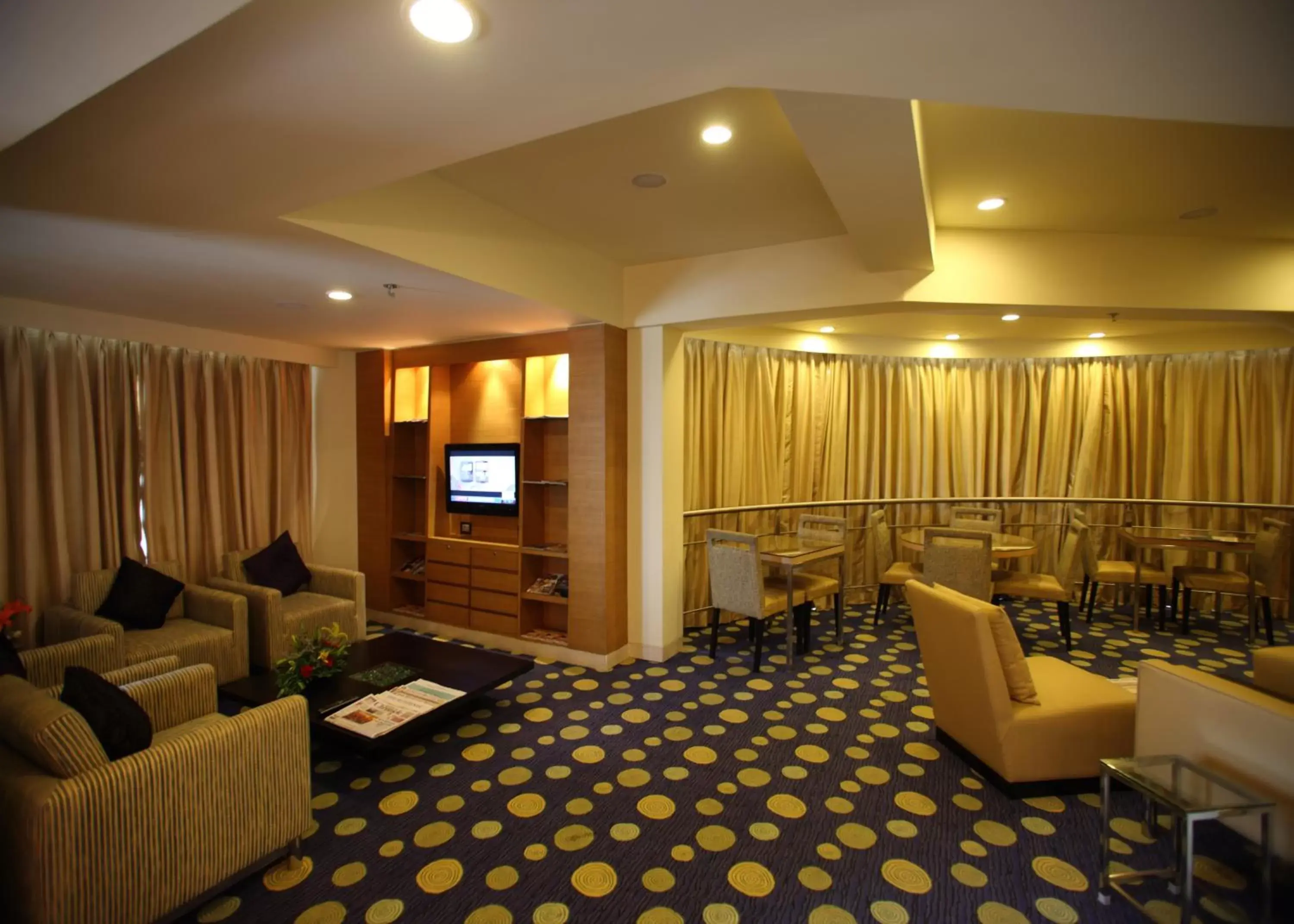 Lounge or bar, Seating Area in The Golkonda Hotel