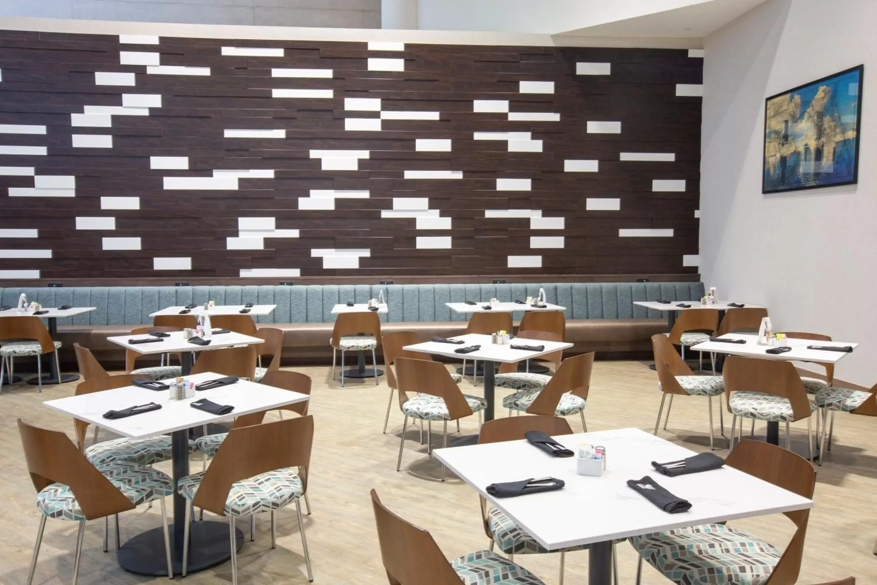 Restaurant/Places to Eat in Holiday Inn Orlando International Airport, an IHG Hotel