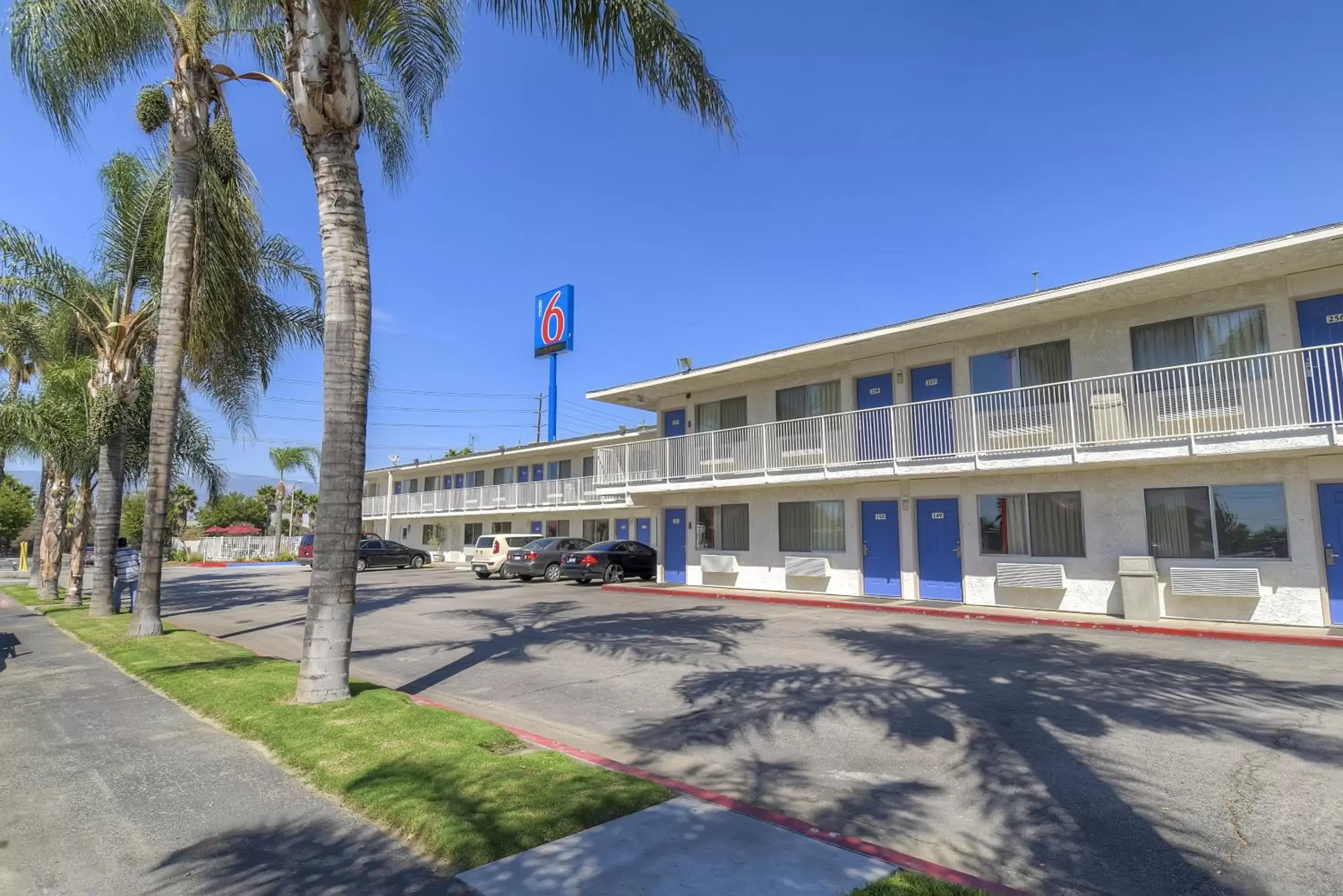 Facade/entrance, Property Building in Motel 6-San Bernardino, CA - South