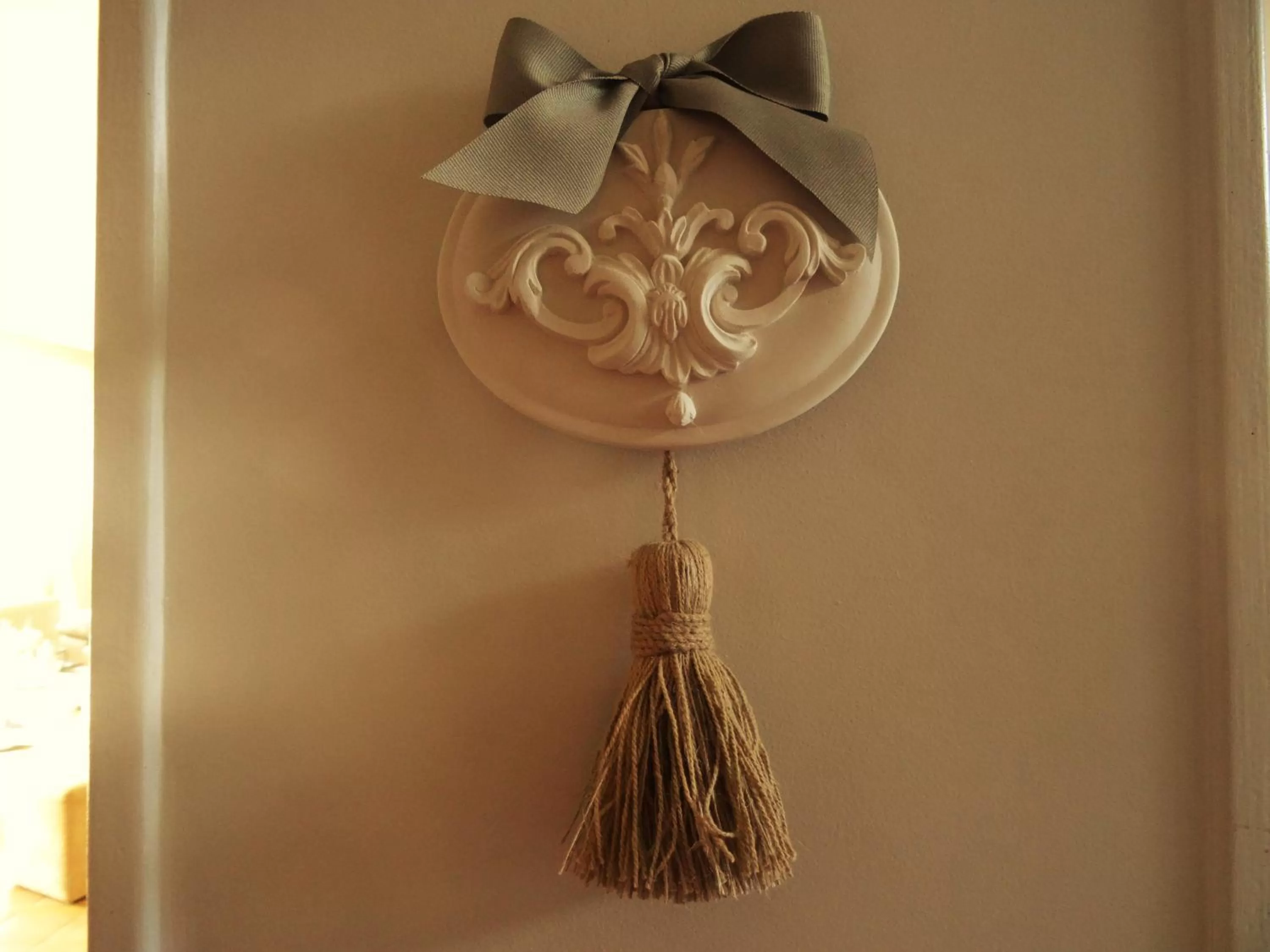 Decorative detail in Villa La Clef Des Champs