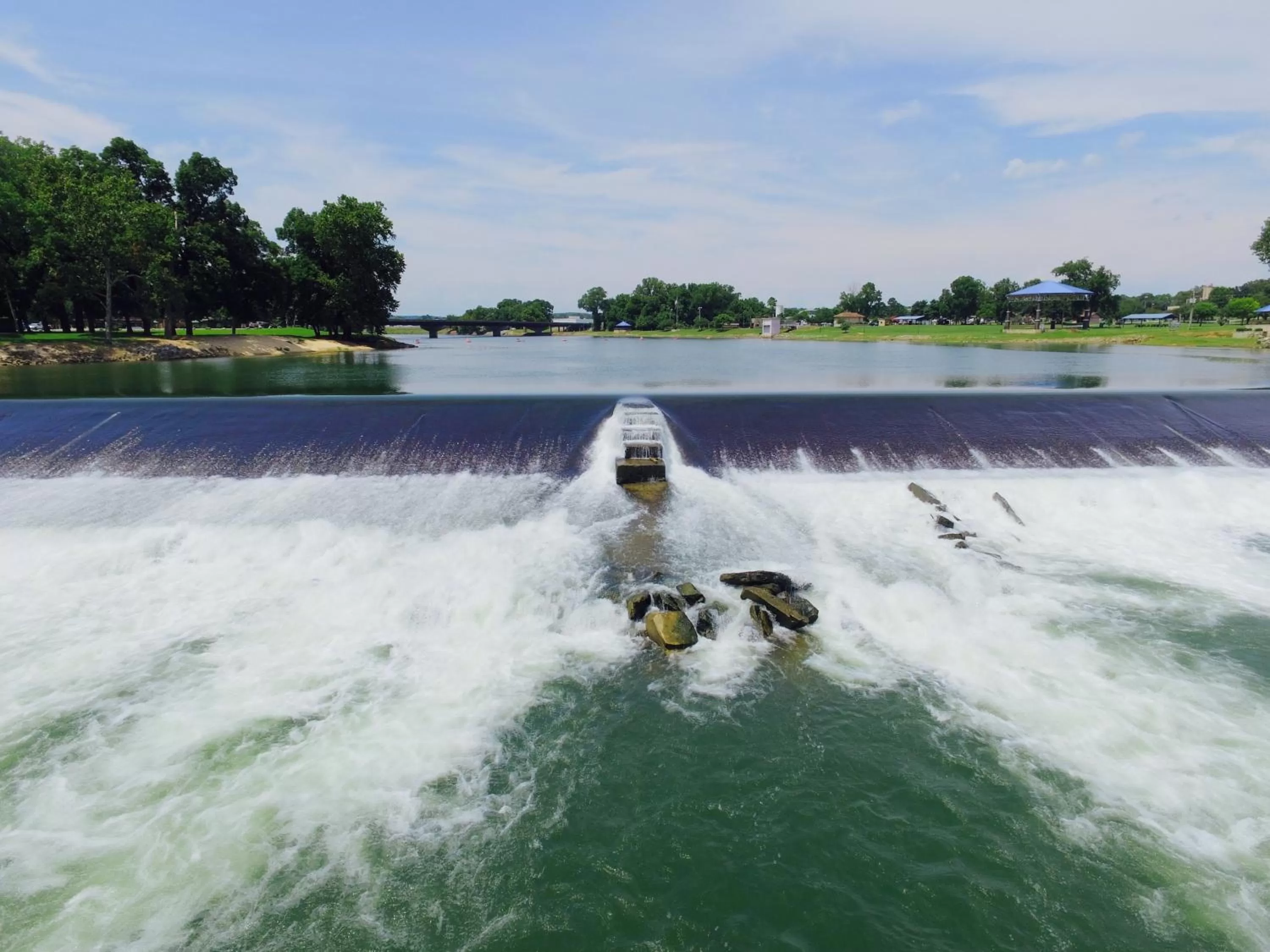 Area and facilities in Holiday Inn Express & Suites Batesville by IHG