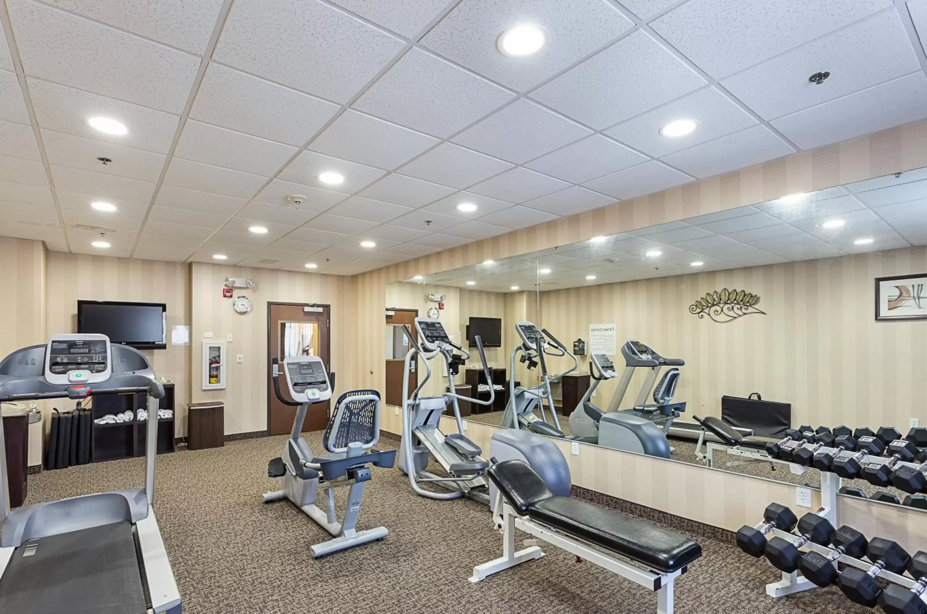 Fitness centre/facilities, Fitness Center/Facilities in Holiday Inn Express Hotel & Suites Byram, an IHG Hotel