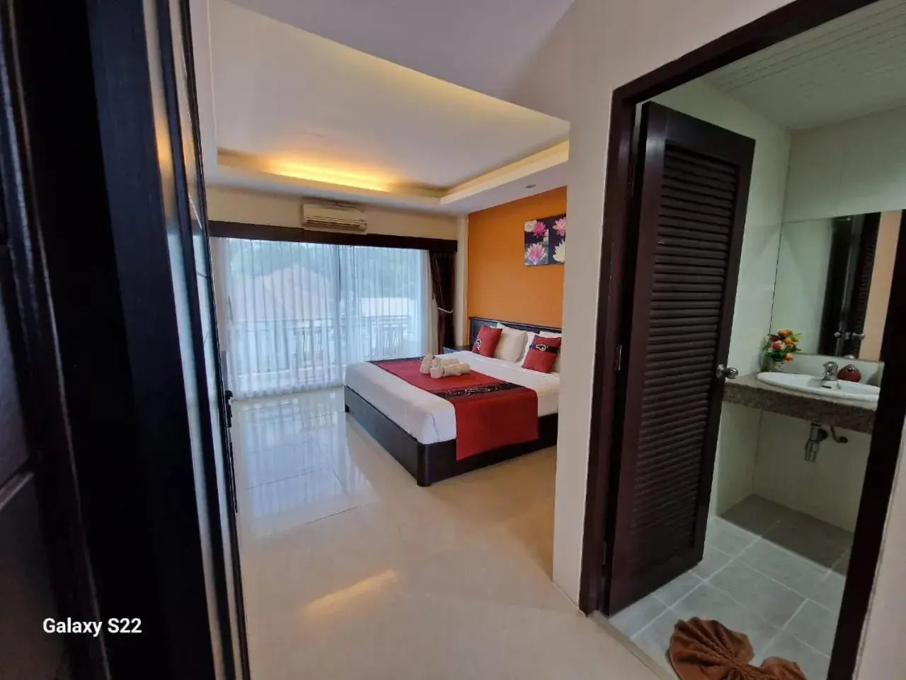 Bedroom, Bathroom in MM Hill Koh Samui Hotel - SHA Certified