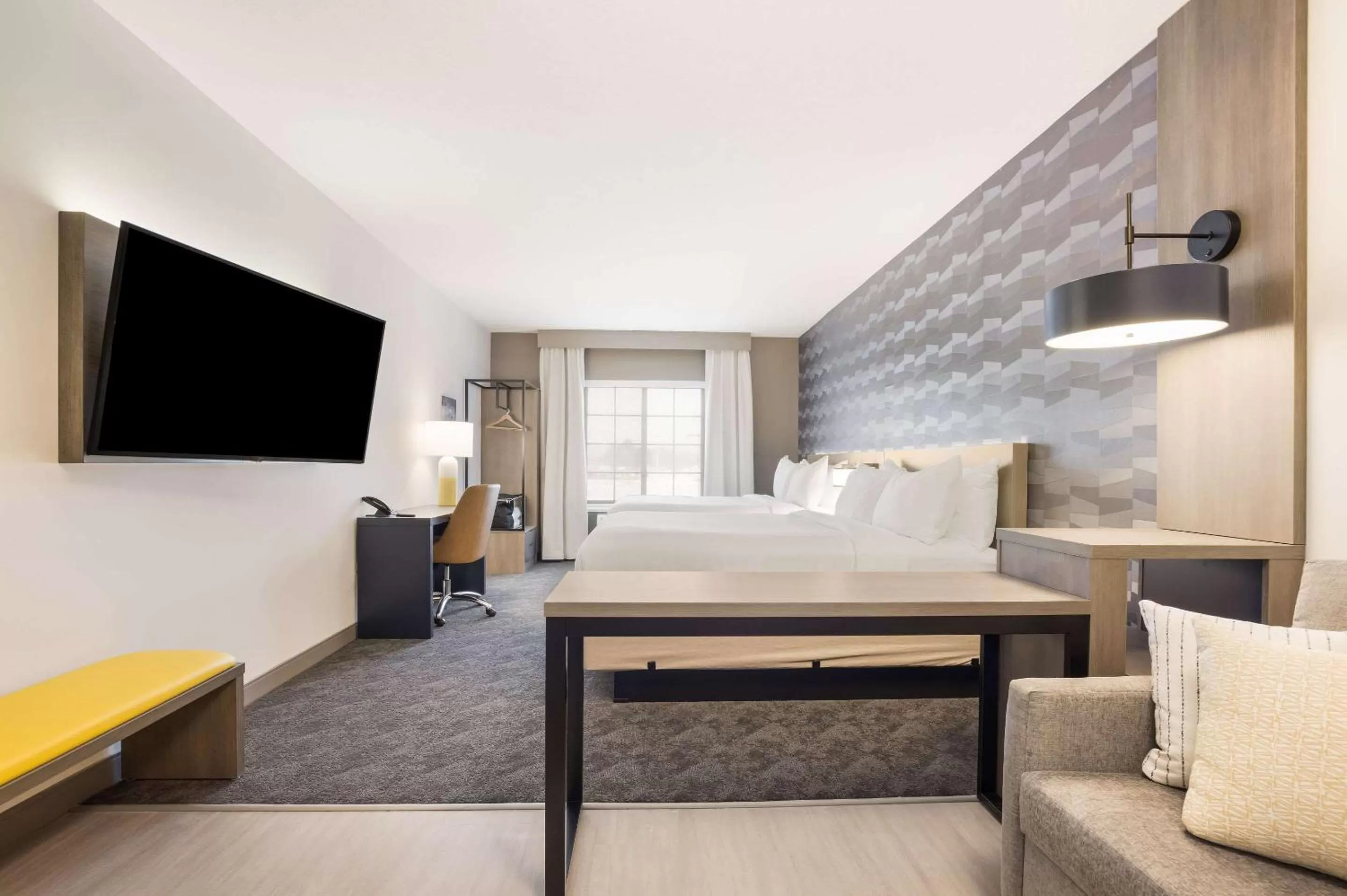 Bedroom, Bed in Comfort Inn & Suites Gaylord