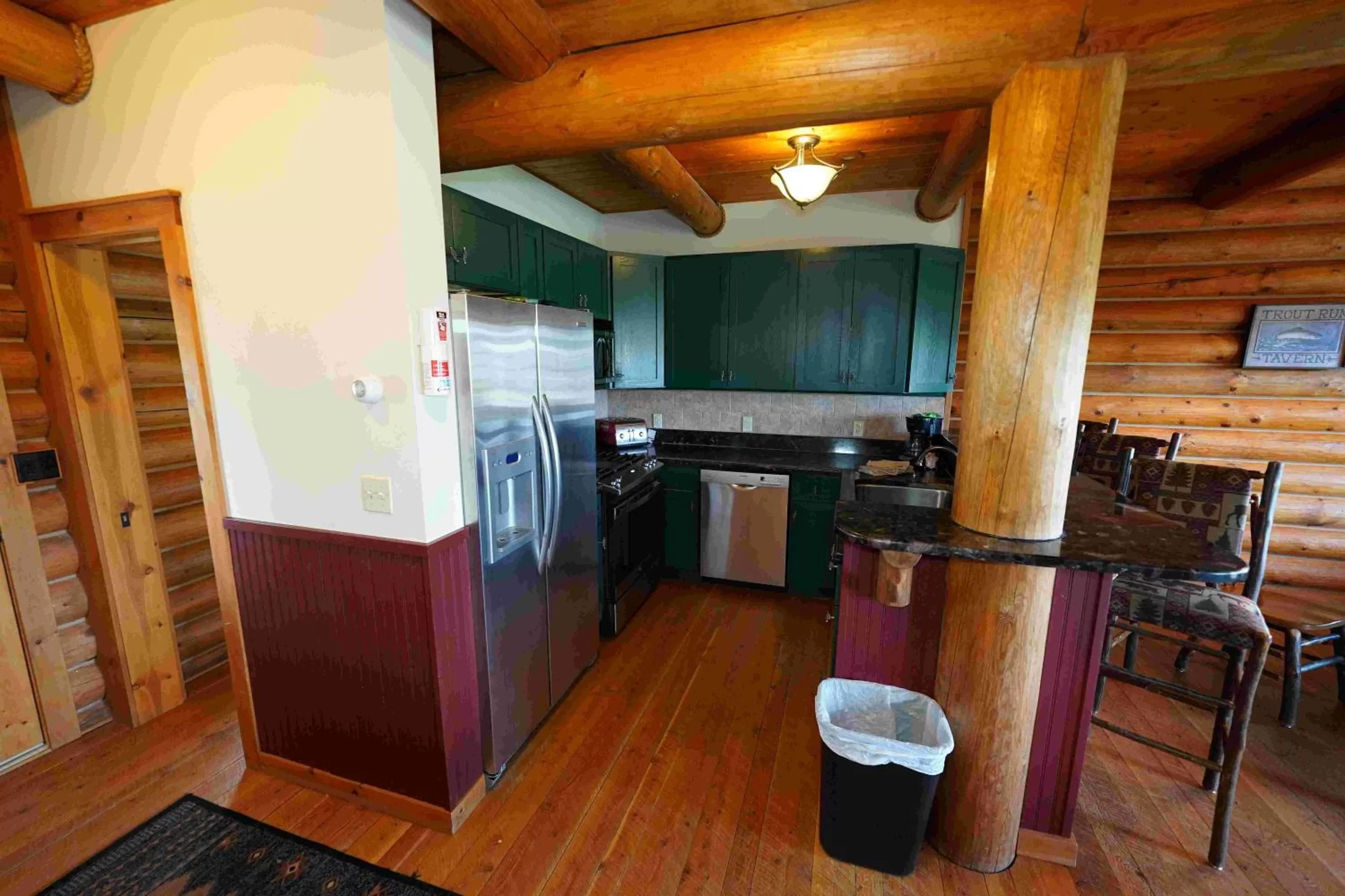 Kitchen/Kitchenette in Ampersand Bay Resort
