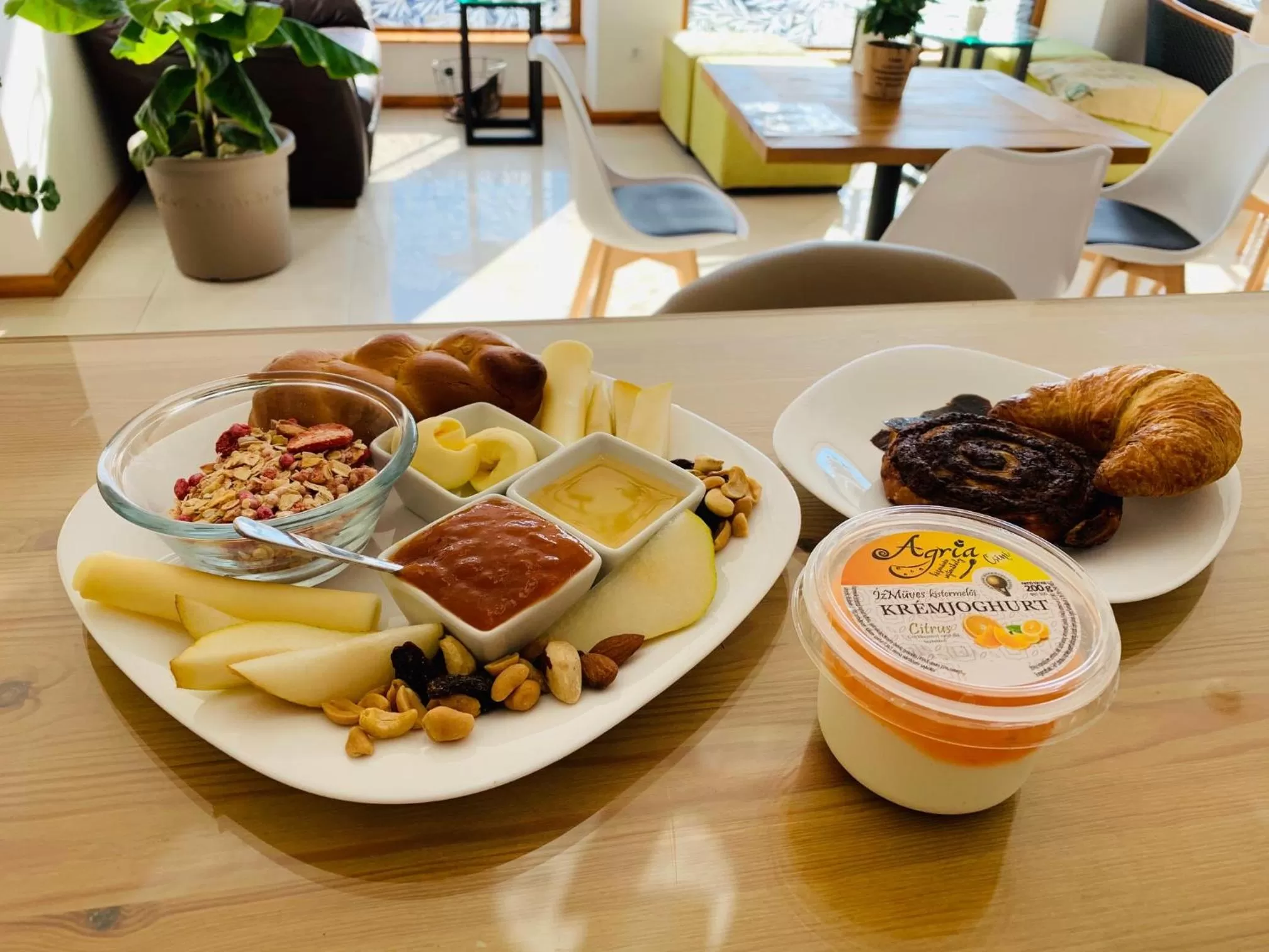 Breakfast in Egria Apartments