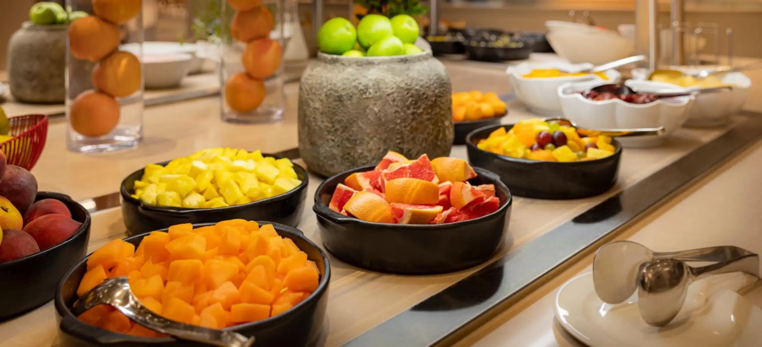 Buffet breakfast in Eden Hotel by Maistra Collection