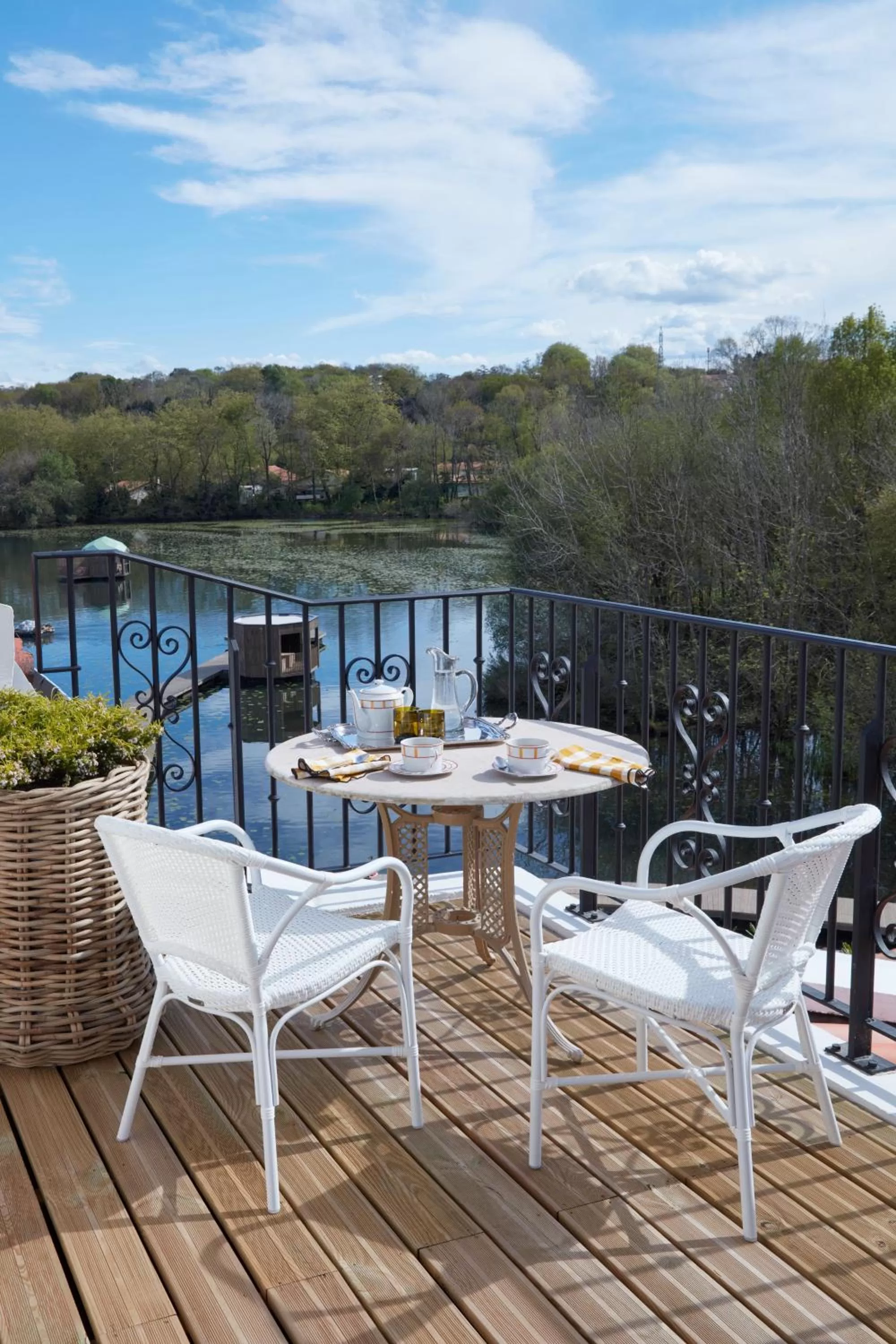 Patio in Brindos, Lac & Château - Relais & Châteaux - Anglet Biarritz
