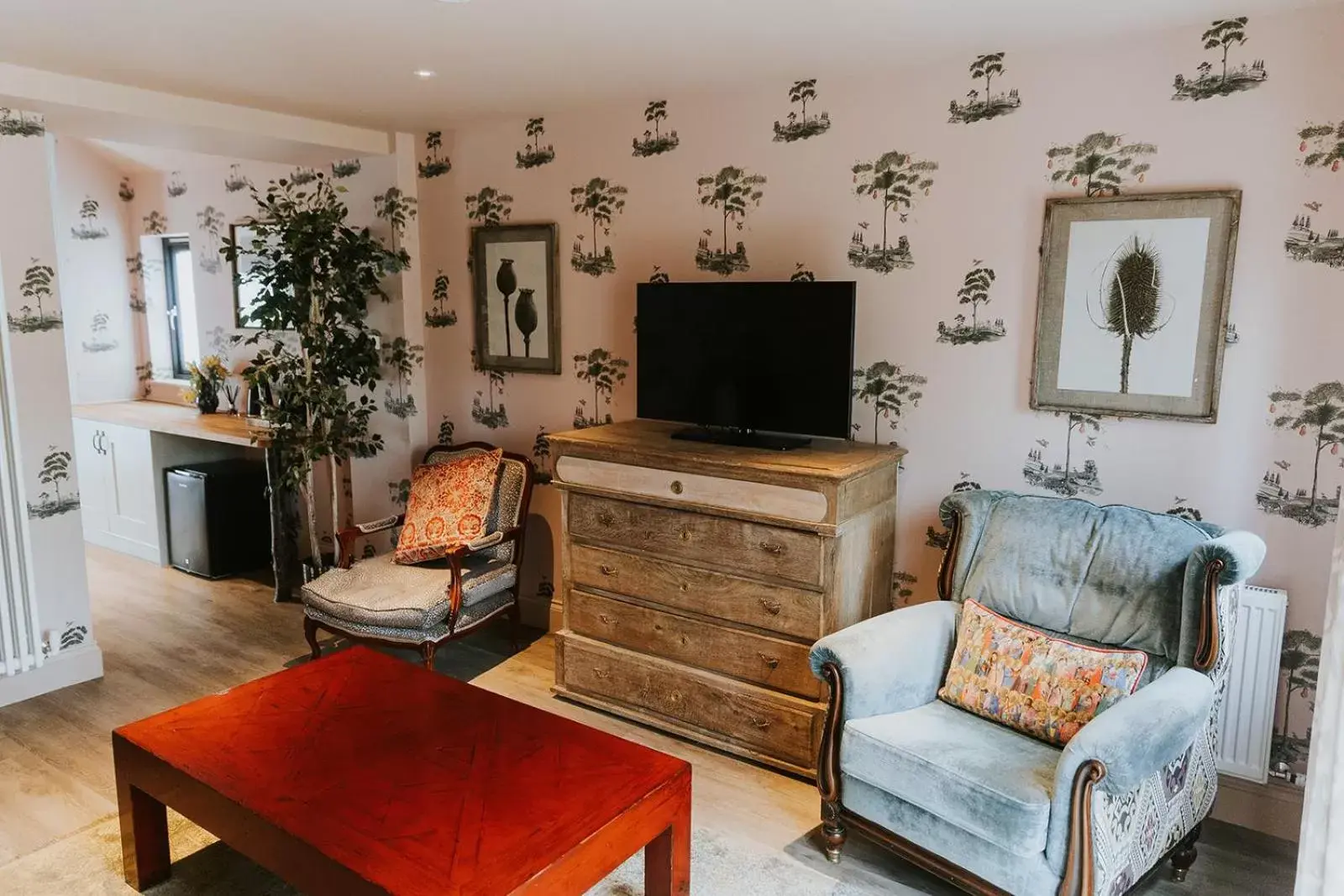 Living room, Seating Area in Charlton Hall Estate