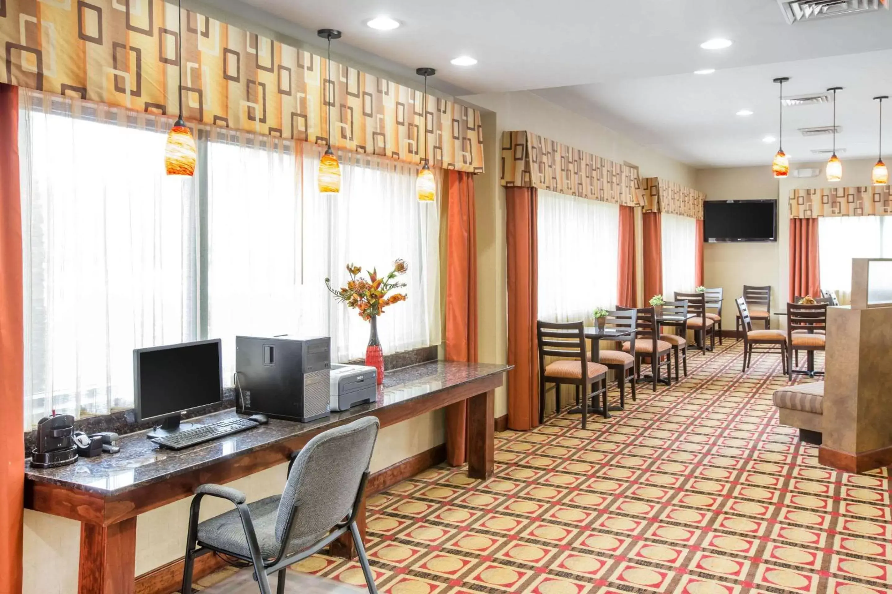 On site, Business Area/Conference Room in Comfort Suites Golden Isles Gateway