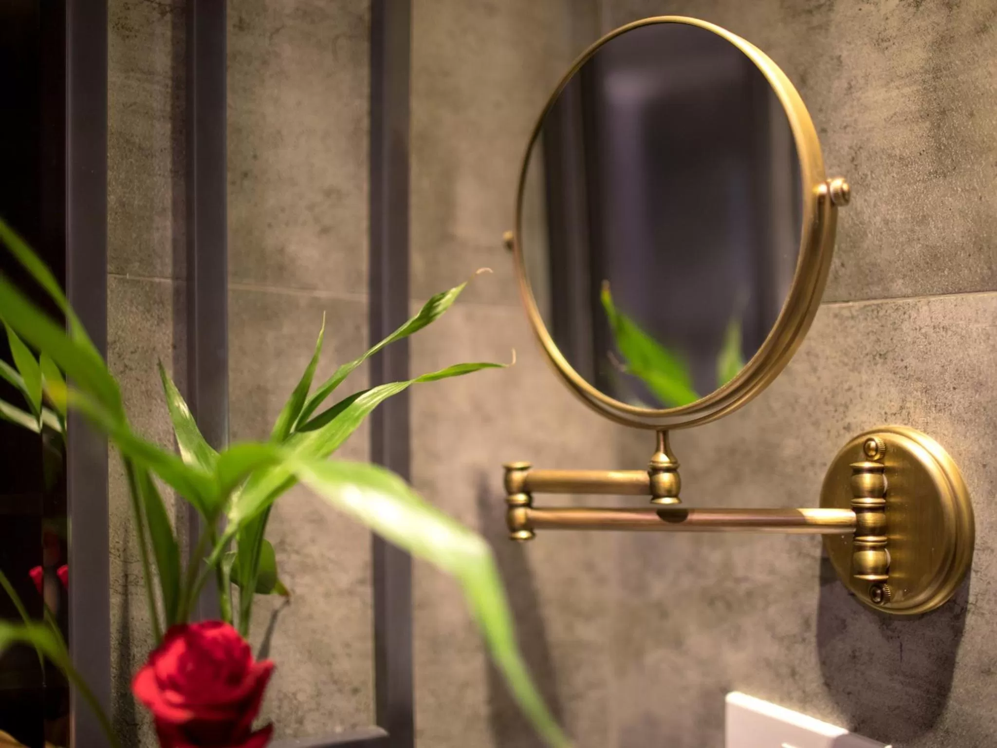 Bathroom in The Blue Alcove Hotel