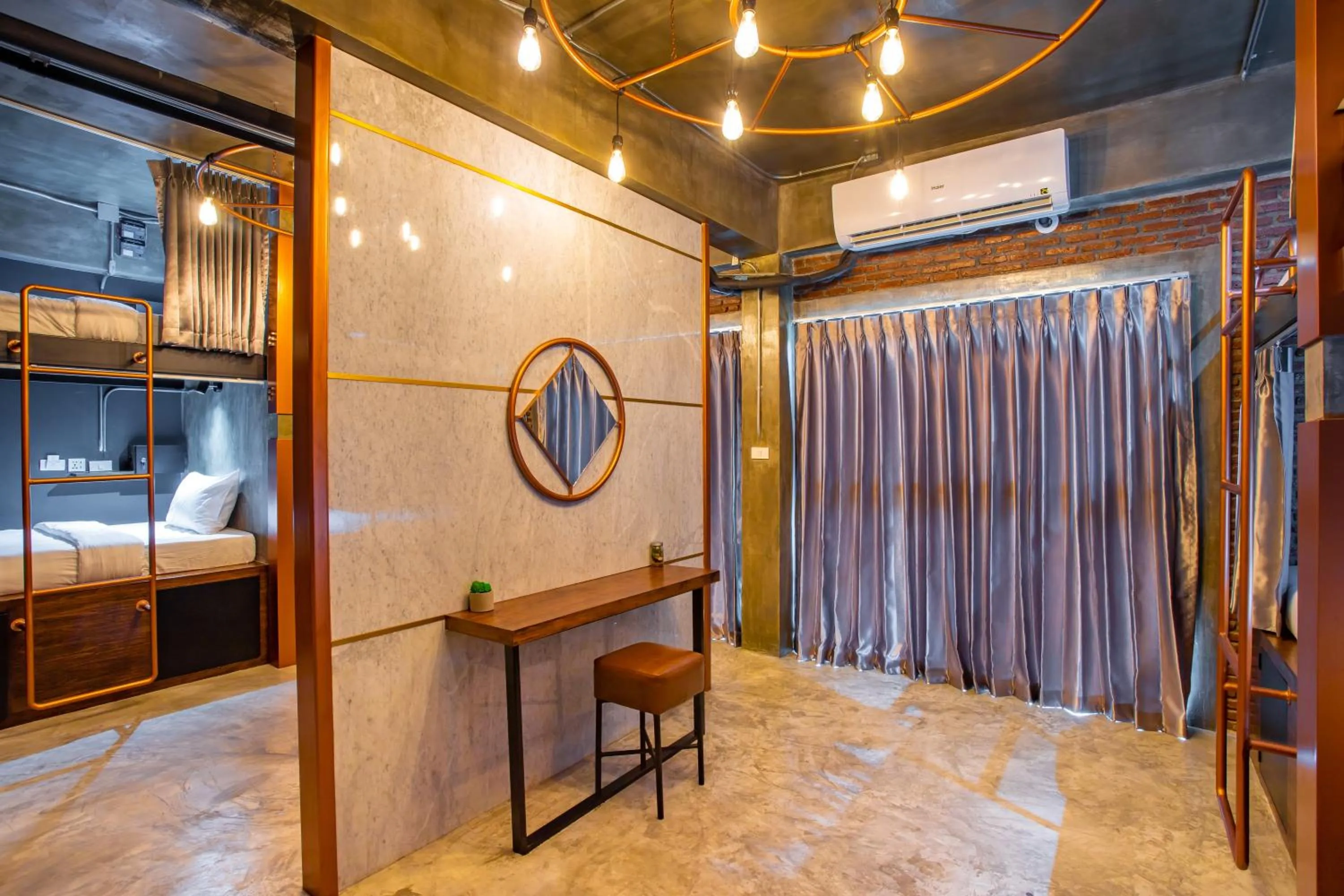 Business facilities, Bed in Kaen Hostel