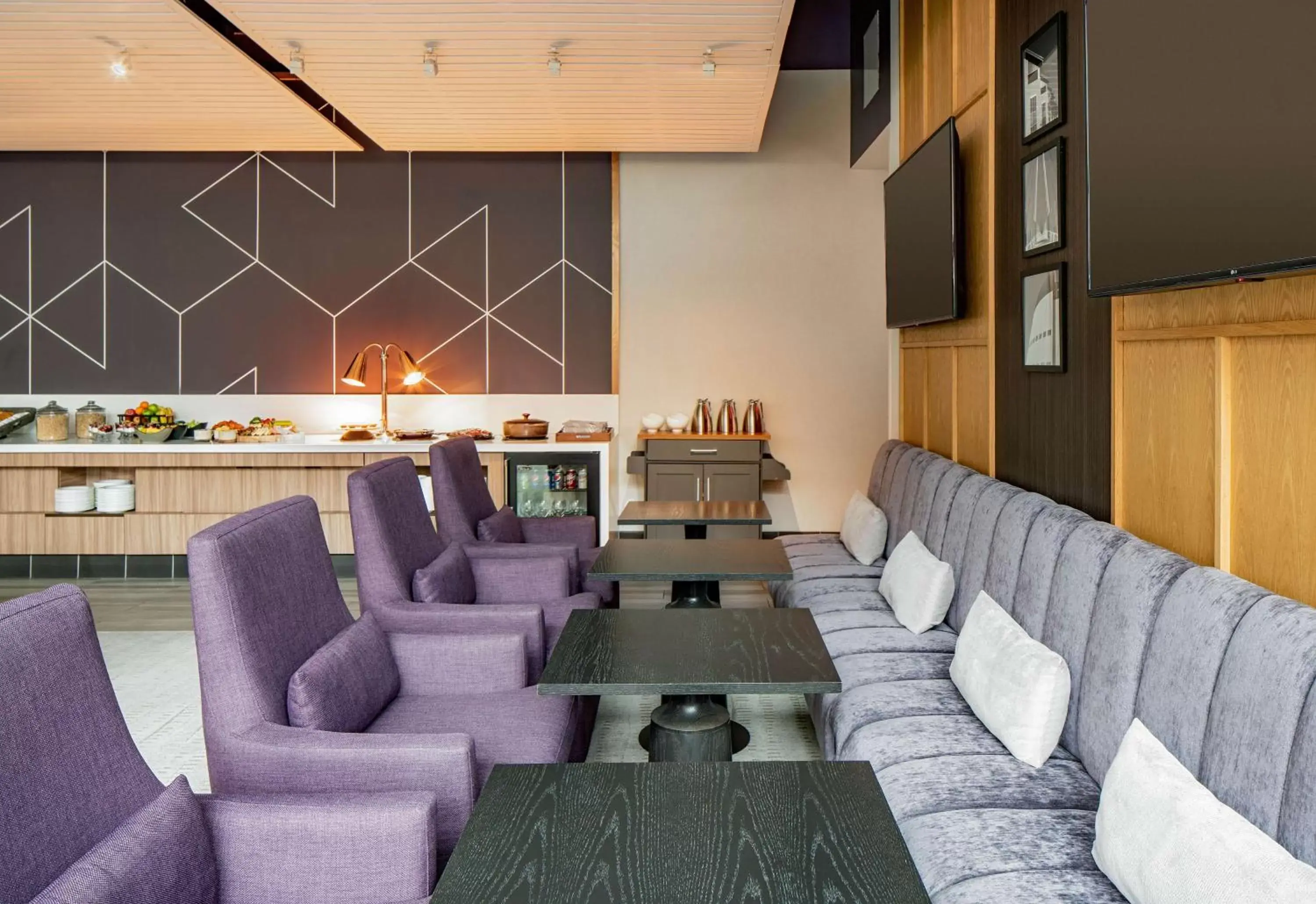 Lounge or bar in Hyatt Regency Santa Clara