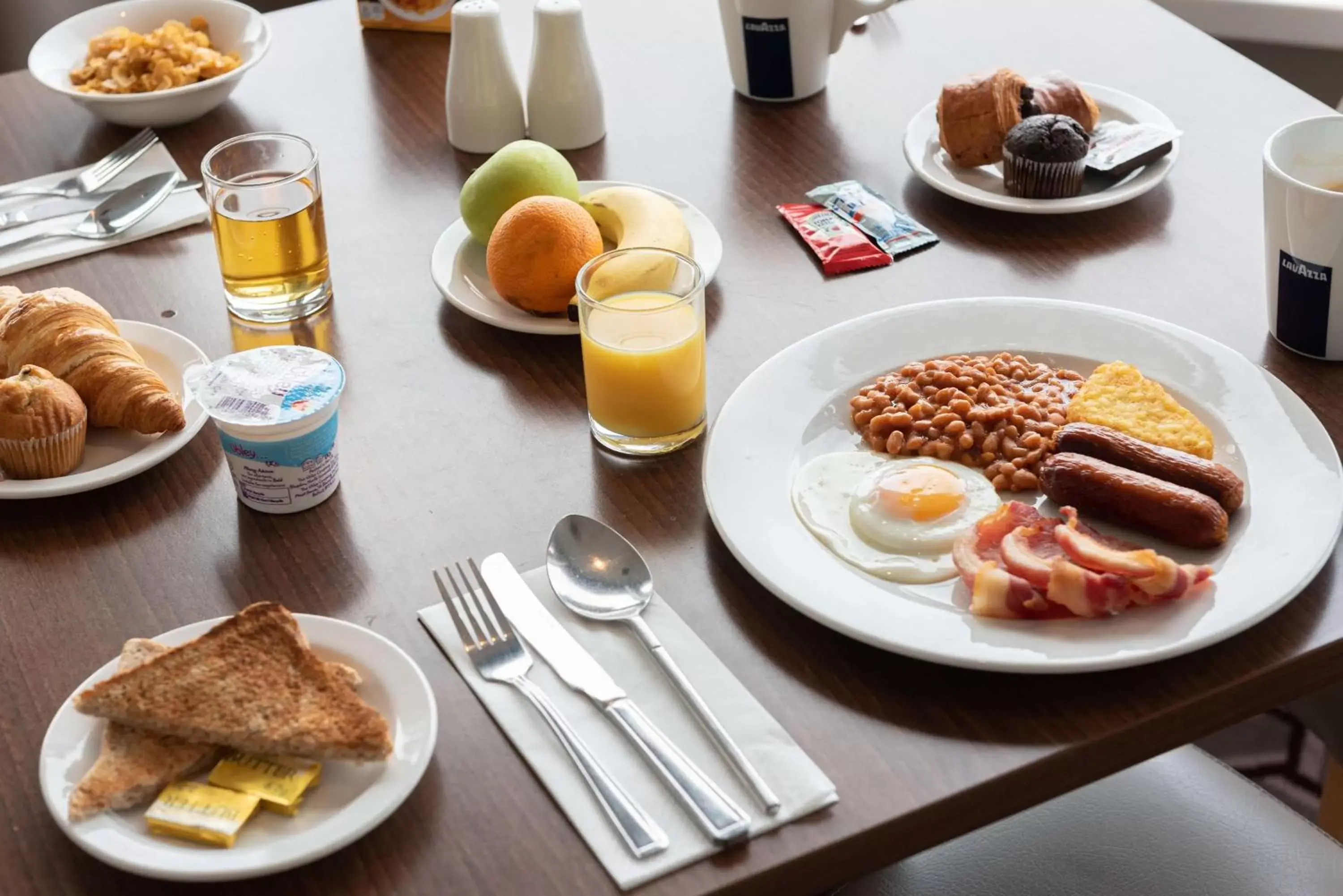 Restaurant/places to eat, Breakfast in Best Western Carlton Hotel