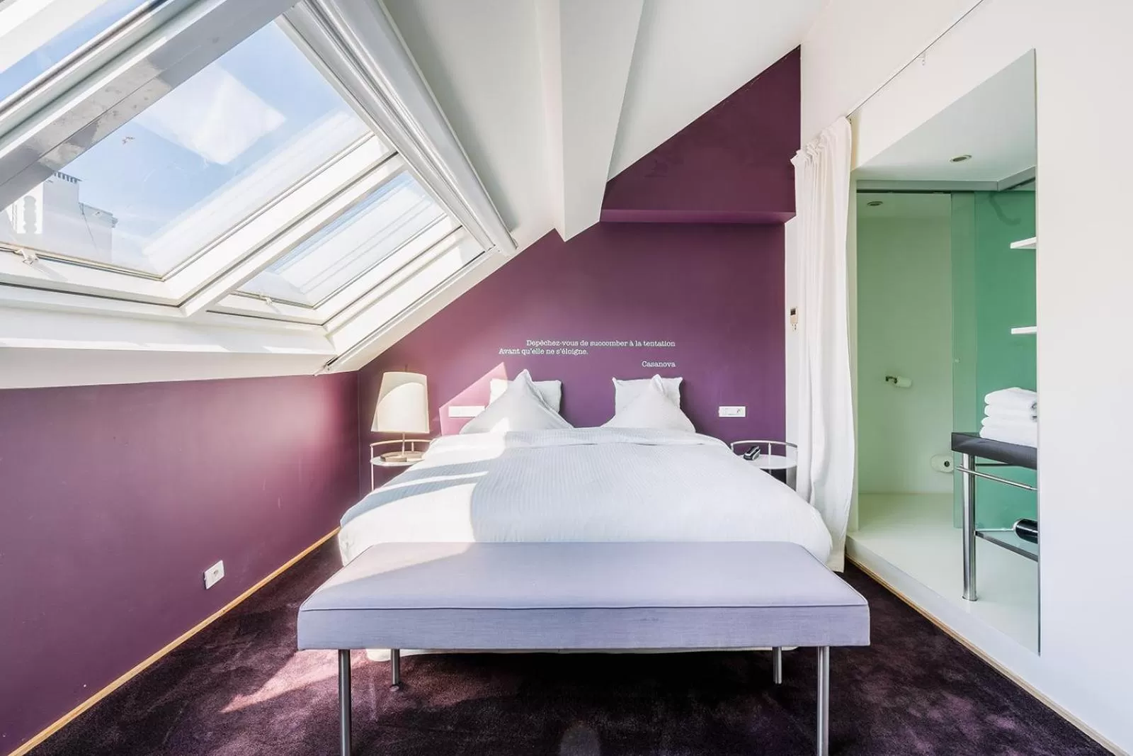 Bed in Smartflats - Pacific Brussels