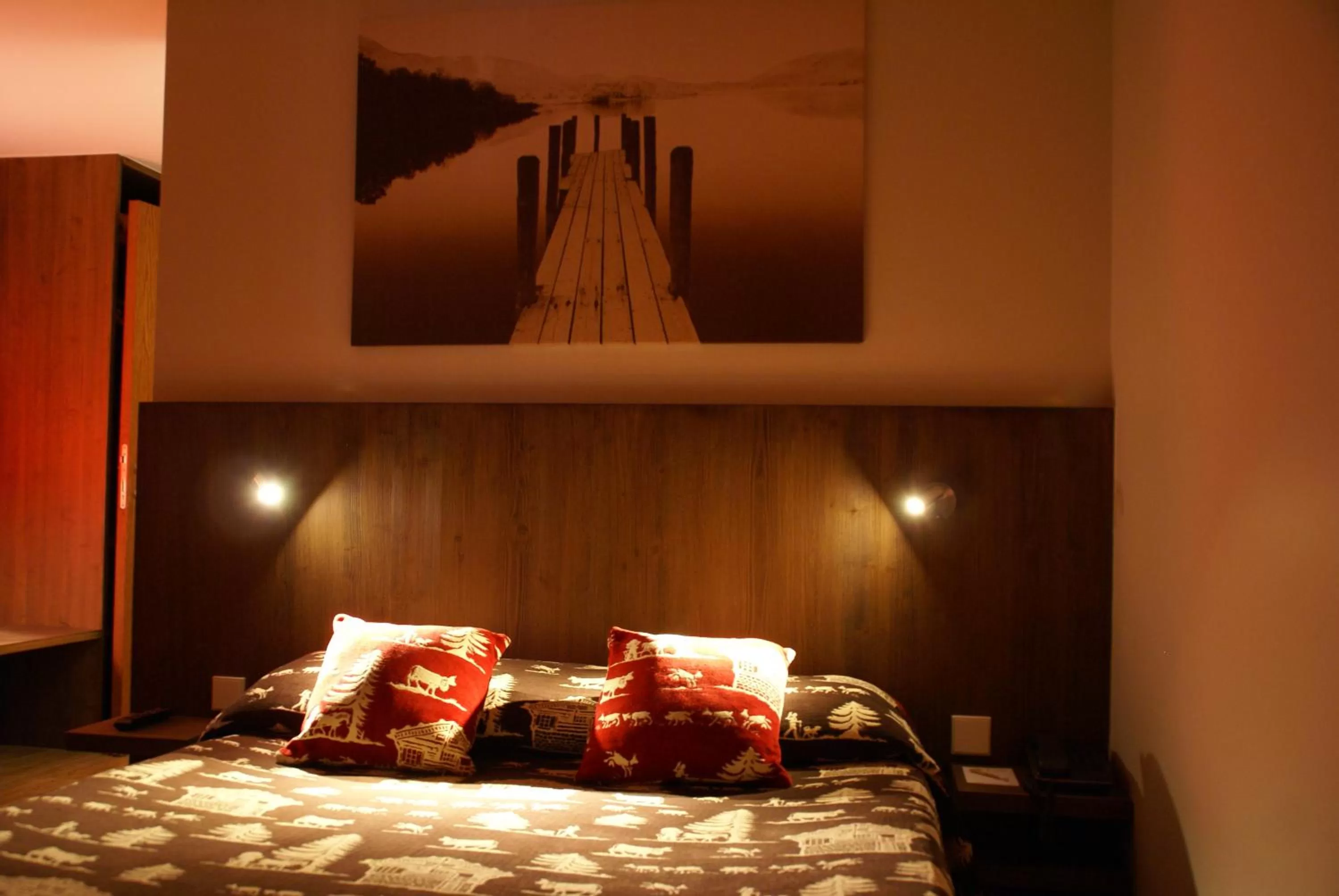 Bedroom, Bed in Hotel L’Ermita B&B