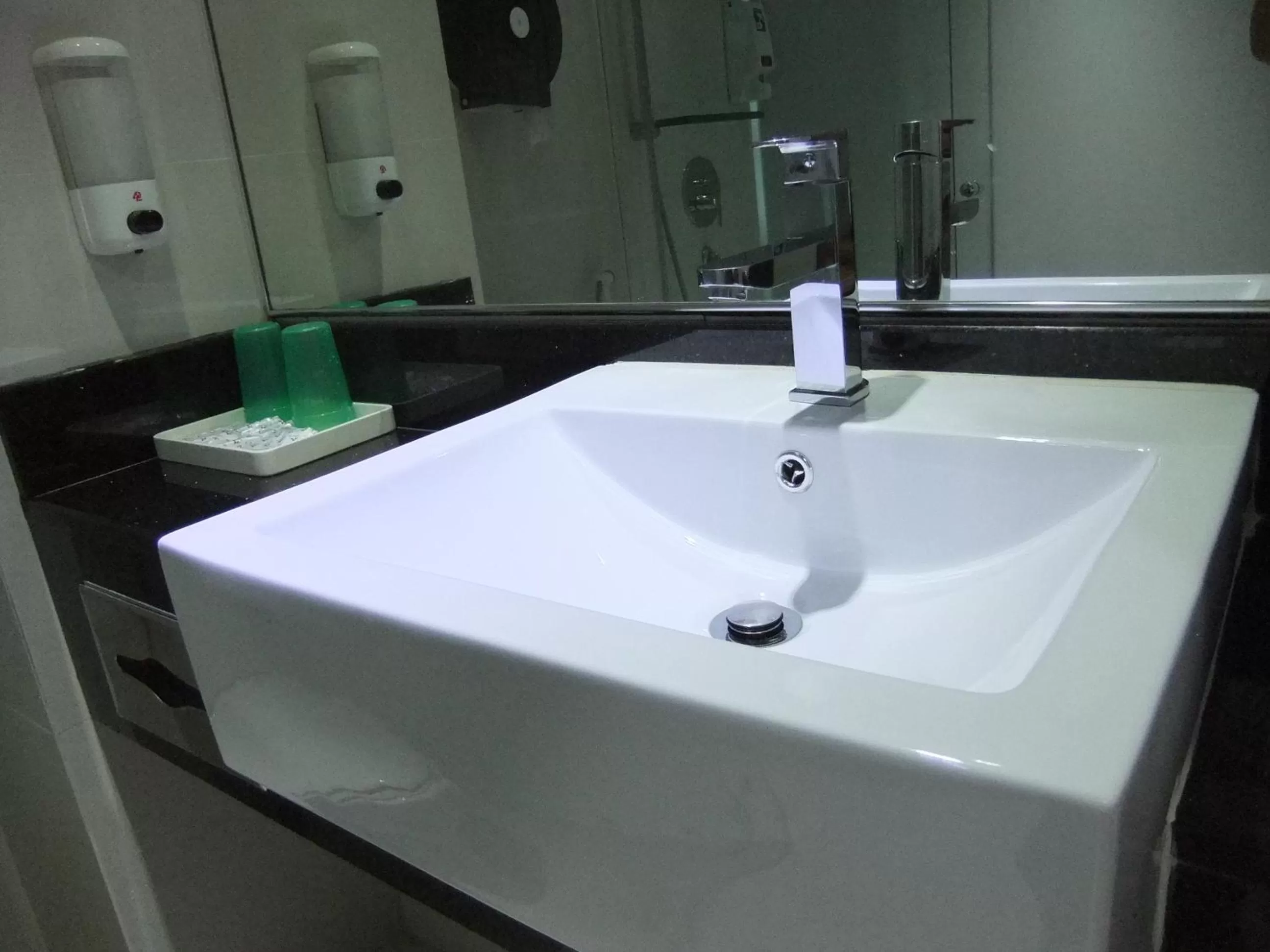 Toilet in New Cape Inn