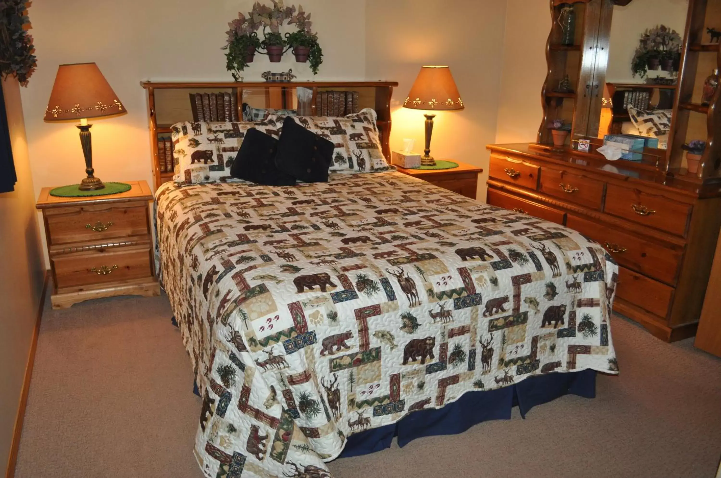 Bed in Rocky Ridge Country Lodge