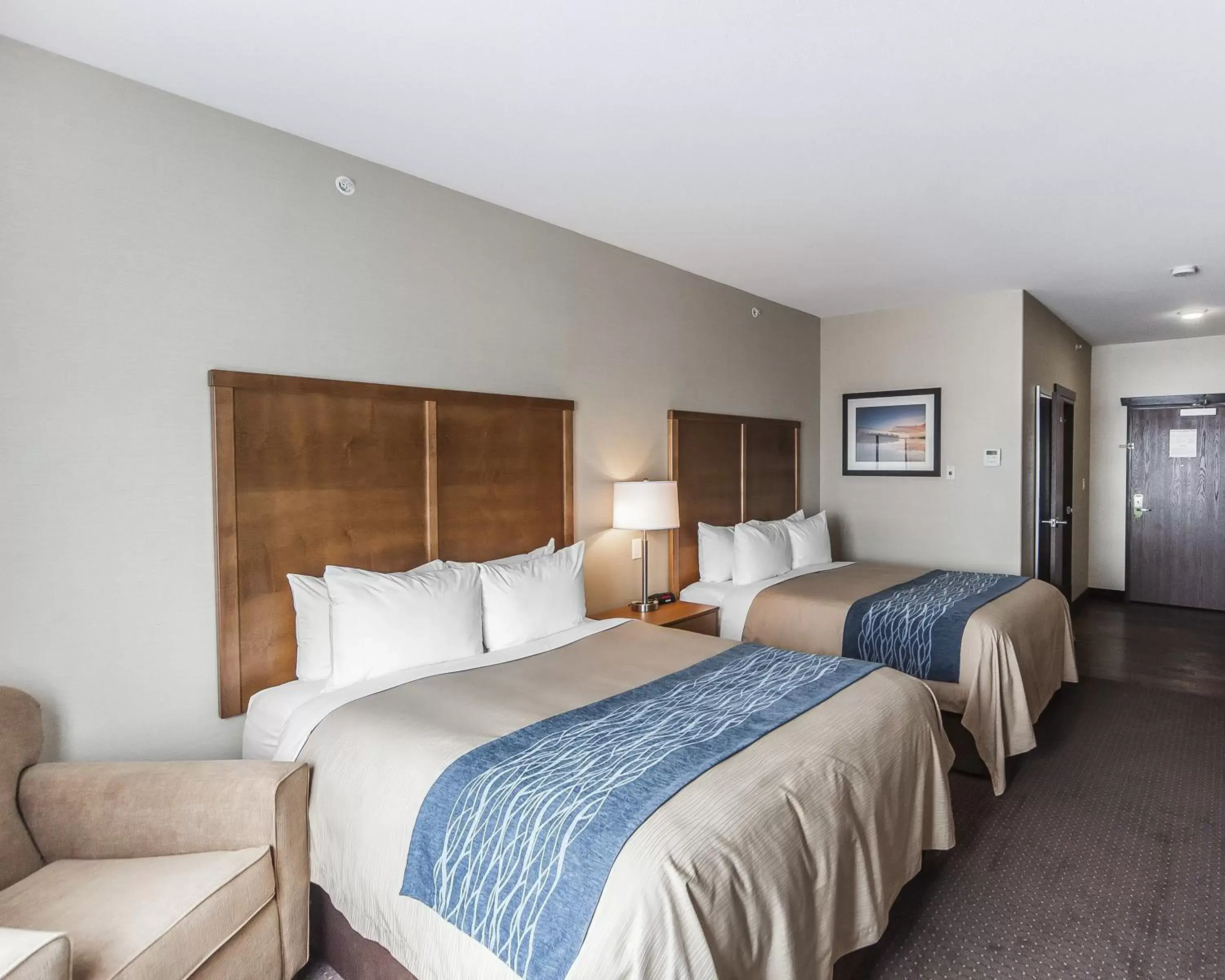 Standard Queen Room - Non-Smoking in Comfort Inn & Suites Bonnyville