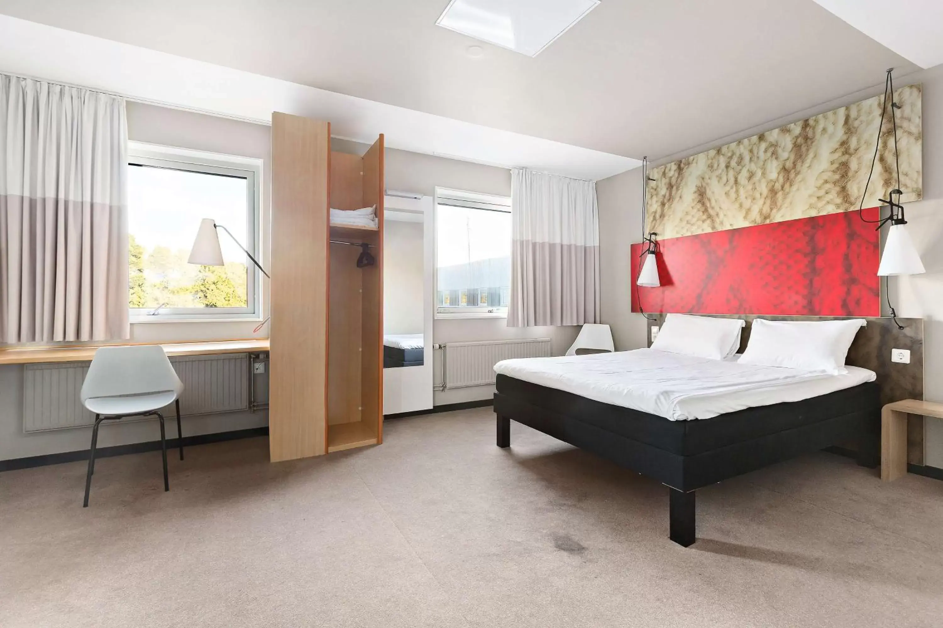 Bedroom, Bed in Sure Hotel by Best Western Spånga