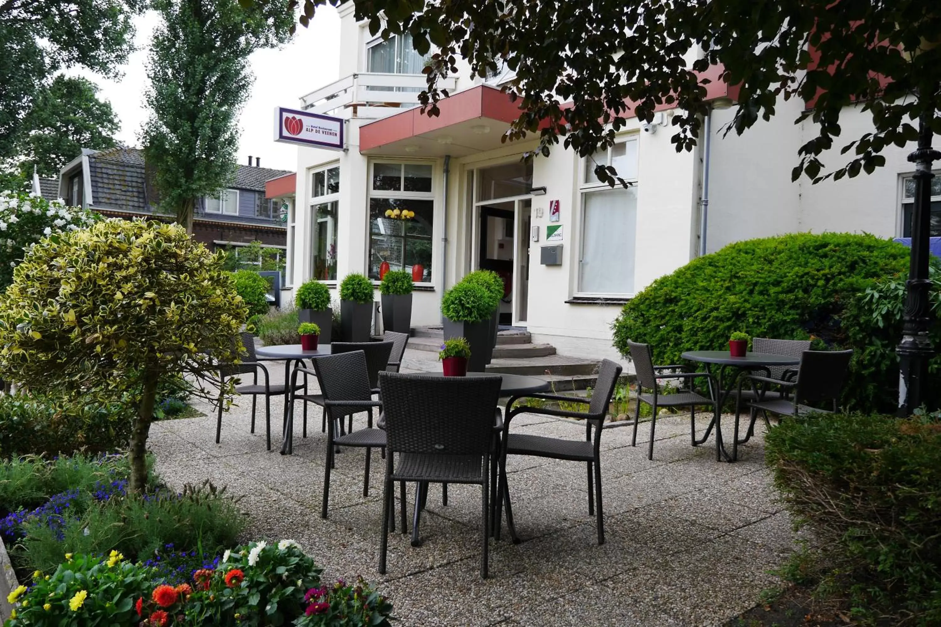 Facade/entrance in Alp de Veenen Hotel