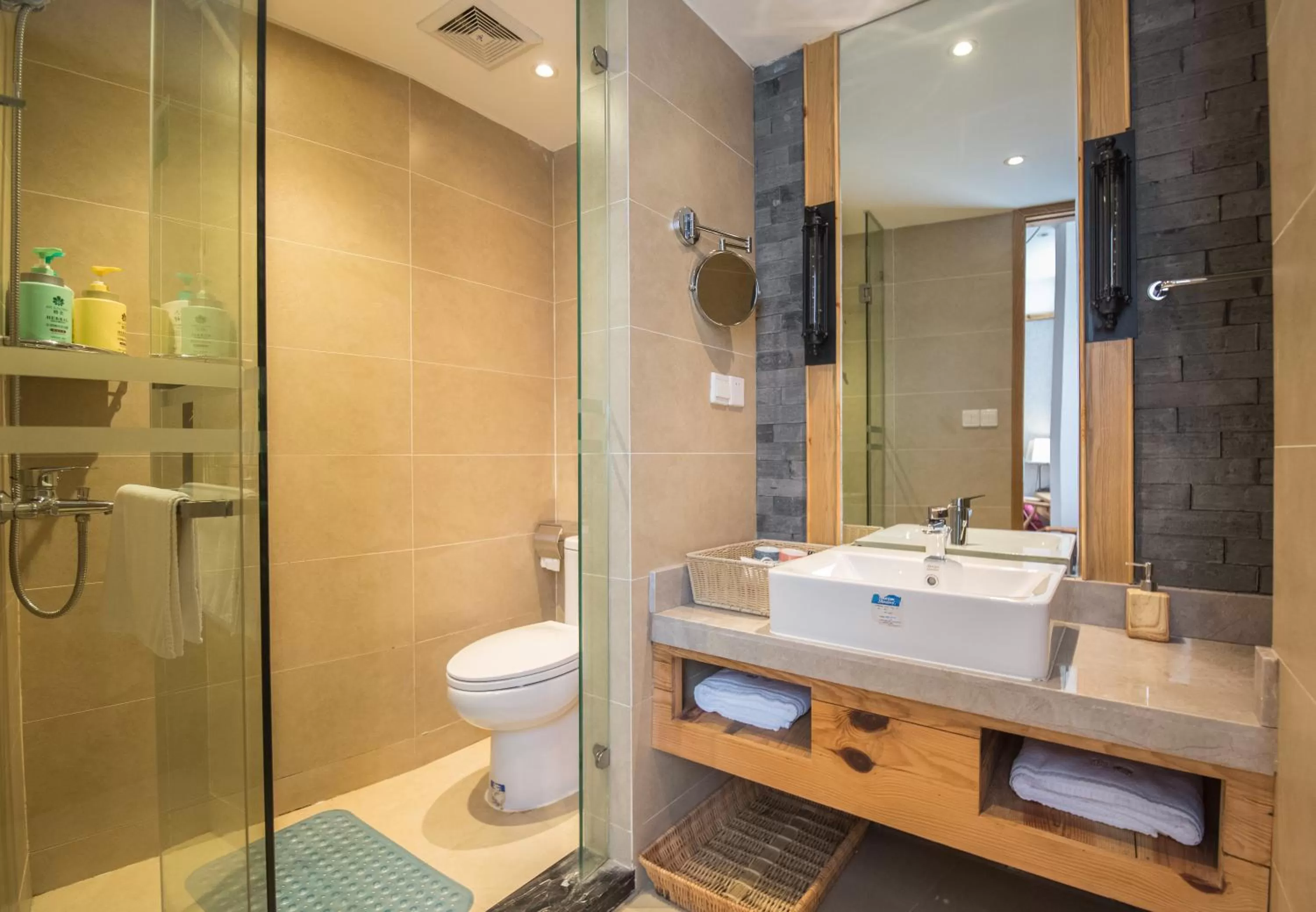 Bathroom in Mild Spring Boutique Hotel