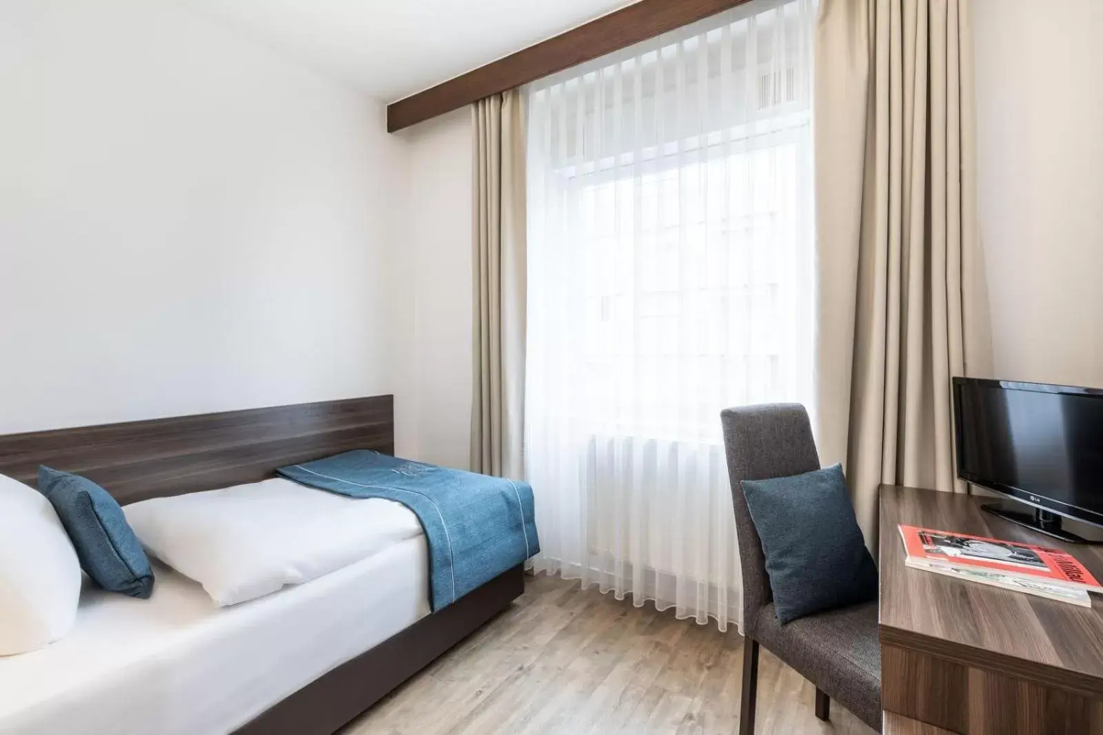 Economy in Hotel Continental Frankfurt Economy in Hotel Continental Frankfurt