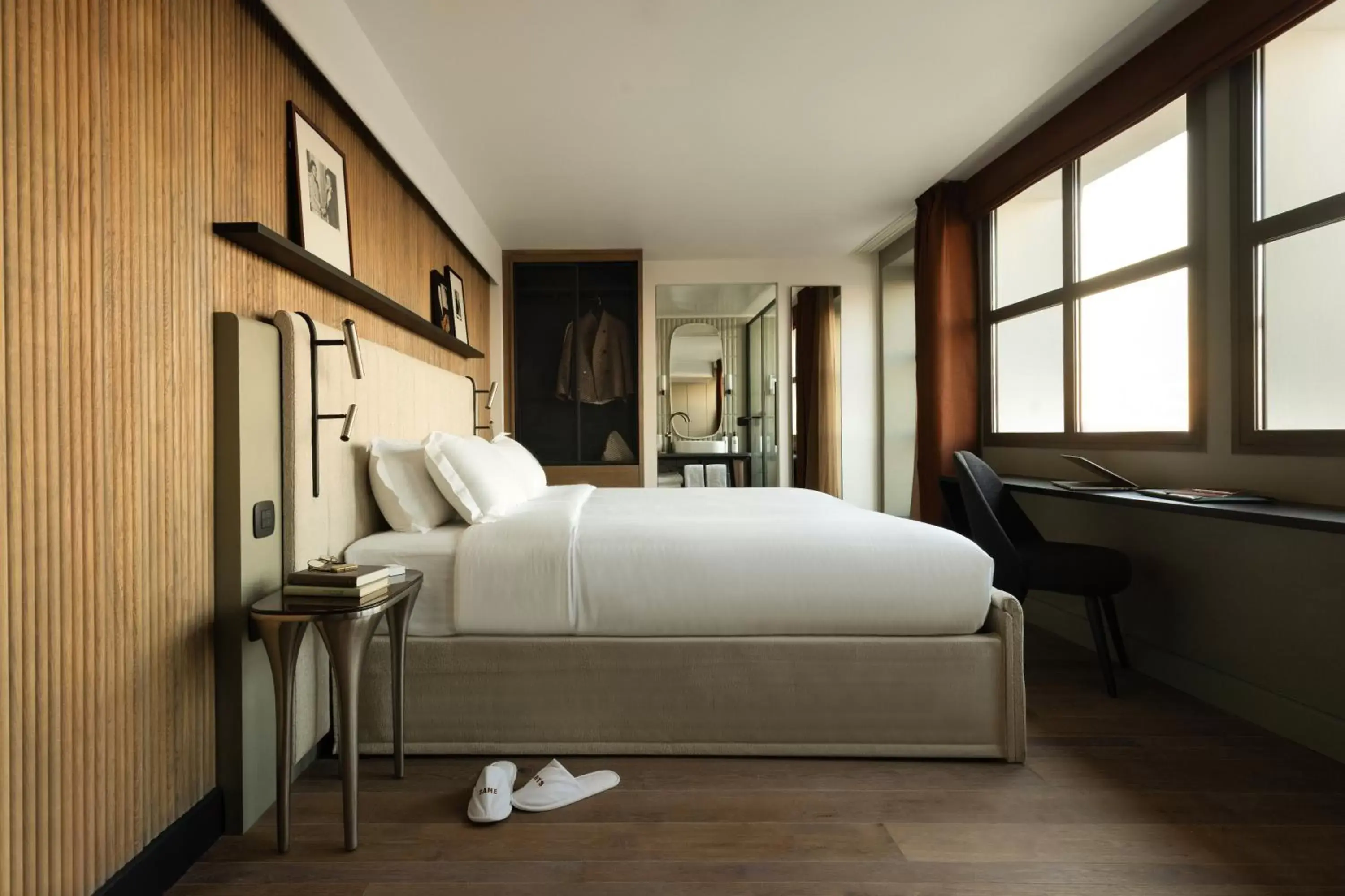 Bed in Hôtel Dame des Arts