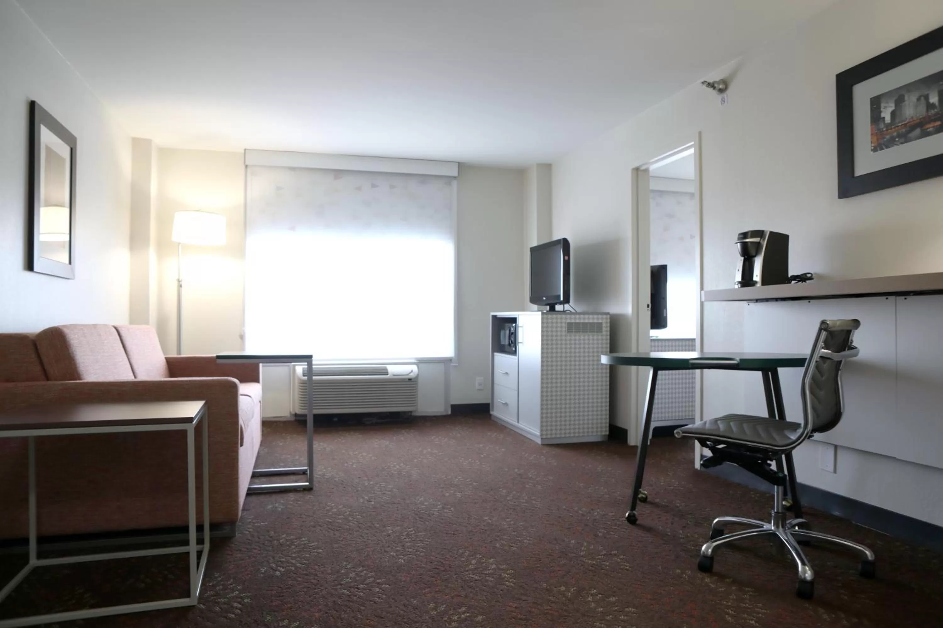 Photo of the whole room in Holiday Inn O'Hare Area by IHG