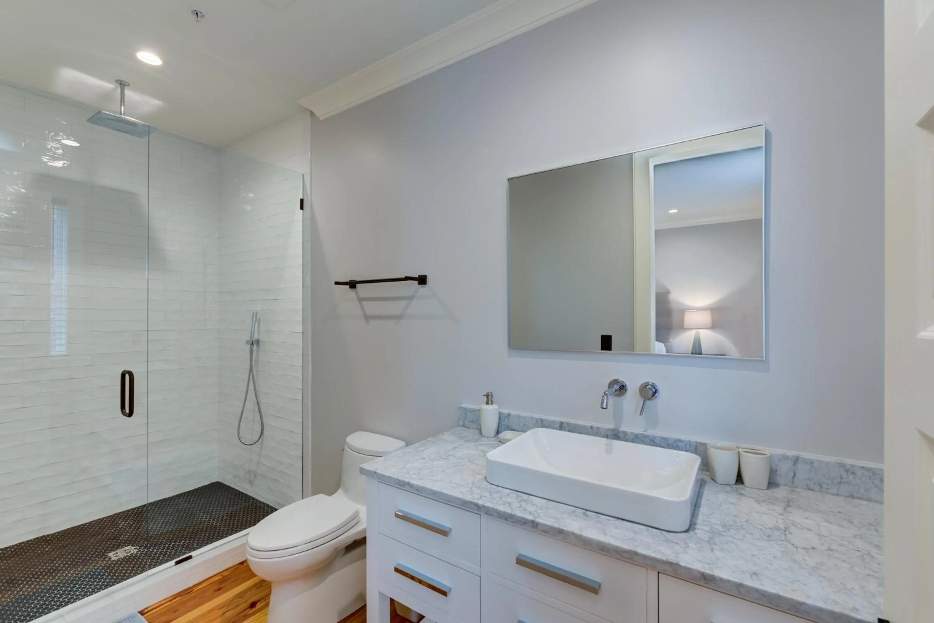 Shower in The Quarters on King