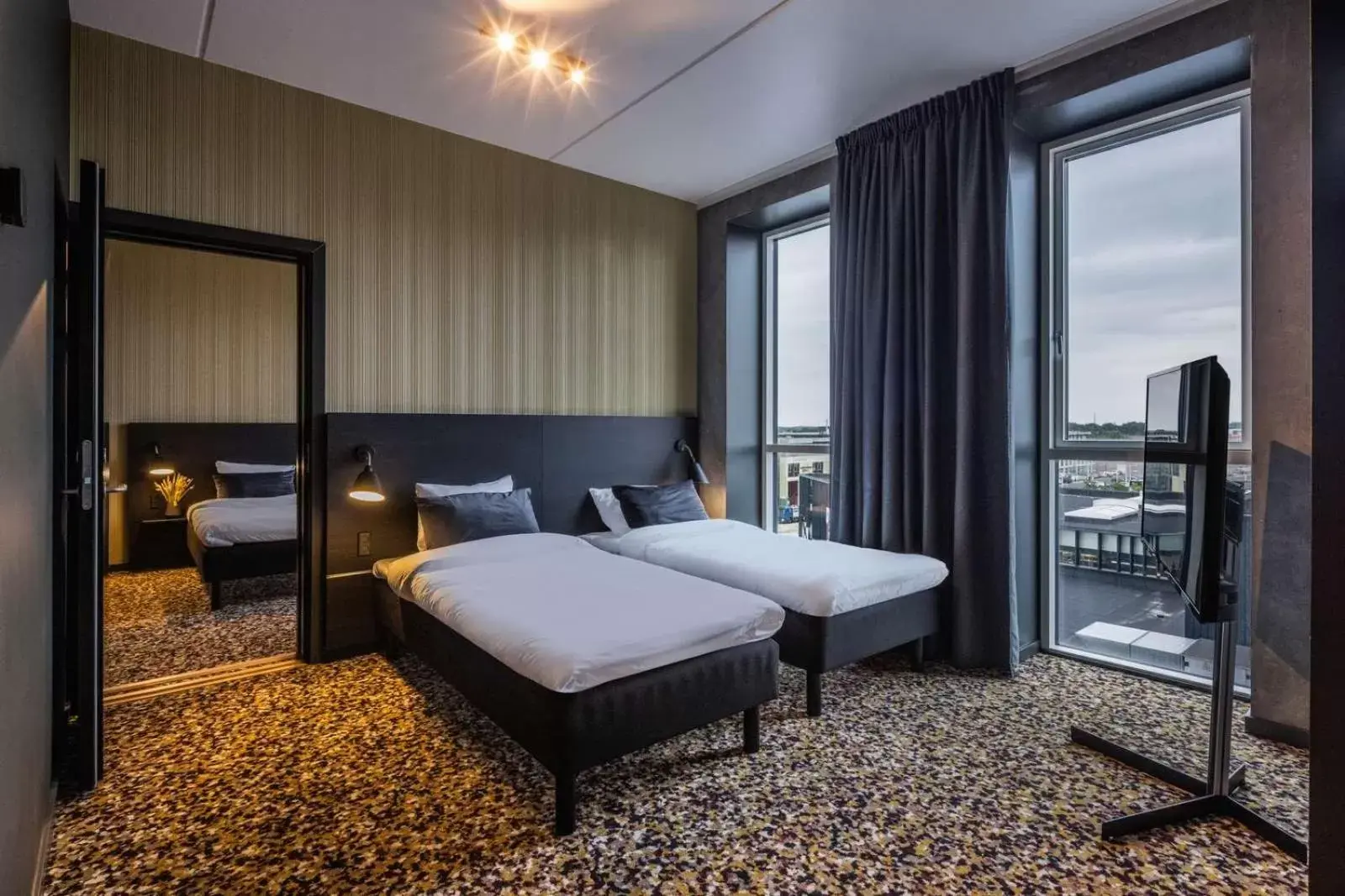 Bed in Peak 12 Hotel Bed in Peak 12 Hotel