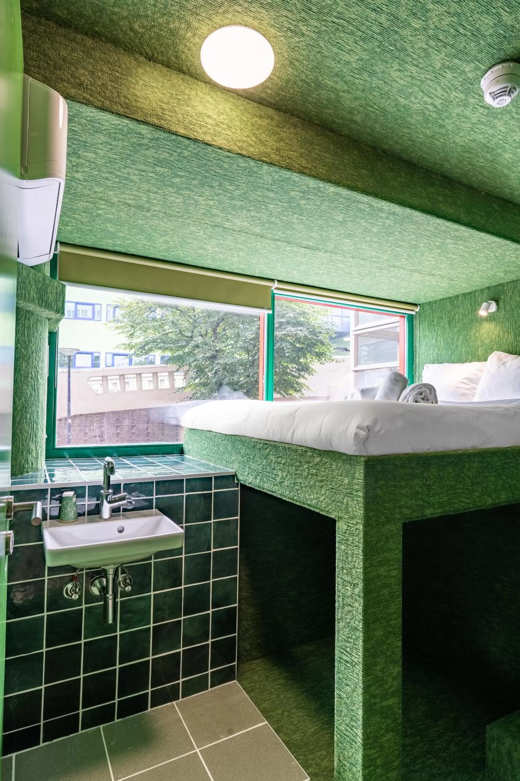 Hotel Not Hotel Rotterdam