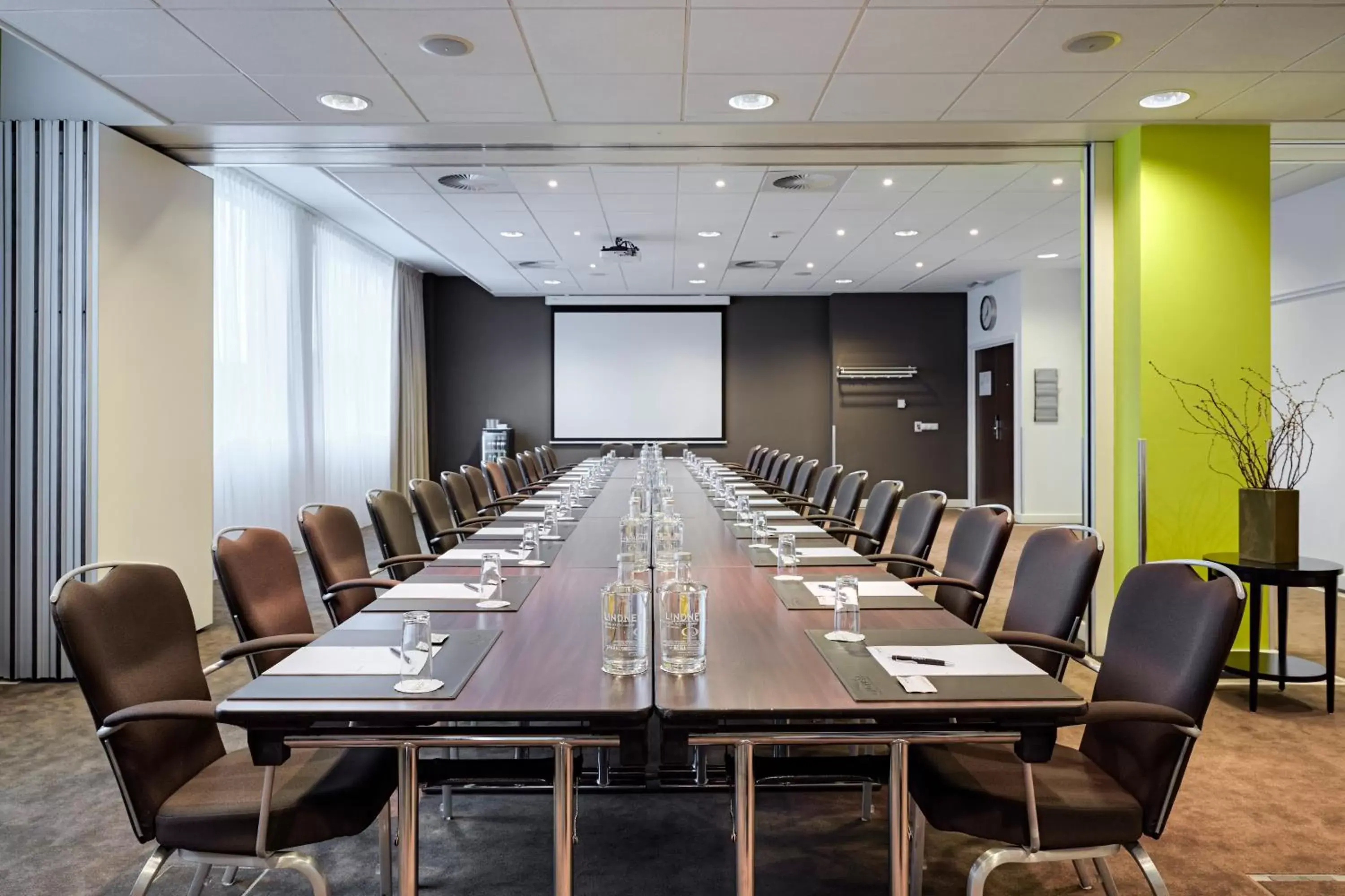 Meeting/conference room in Lindner Hotel Antwerp, part of JdV by Hyatt