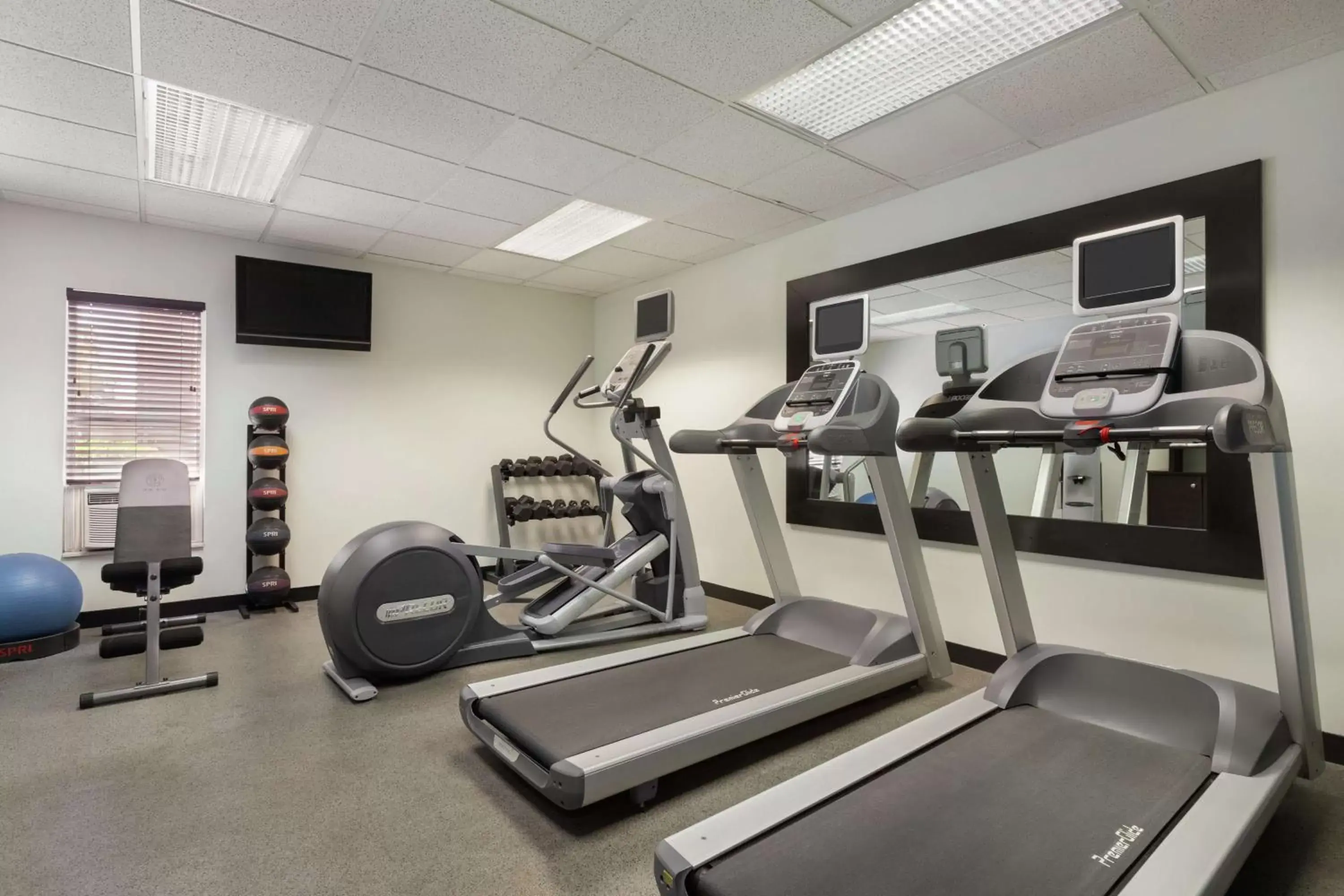 Fitness centre/facilities, Fitness Center/Facilities in Homewood Suites by Hilton Sacramento/Roseville