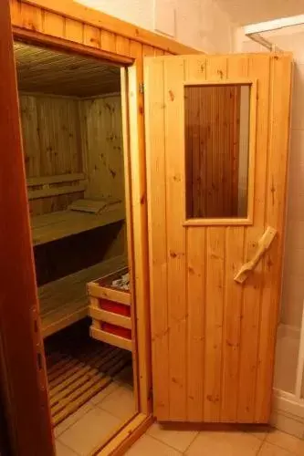 Sauna, Spa/Wellness in Residence Villa Frejus