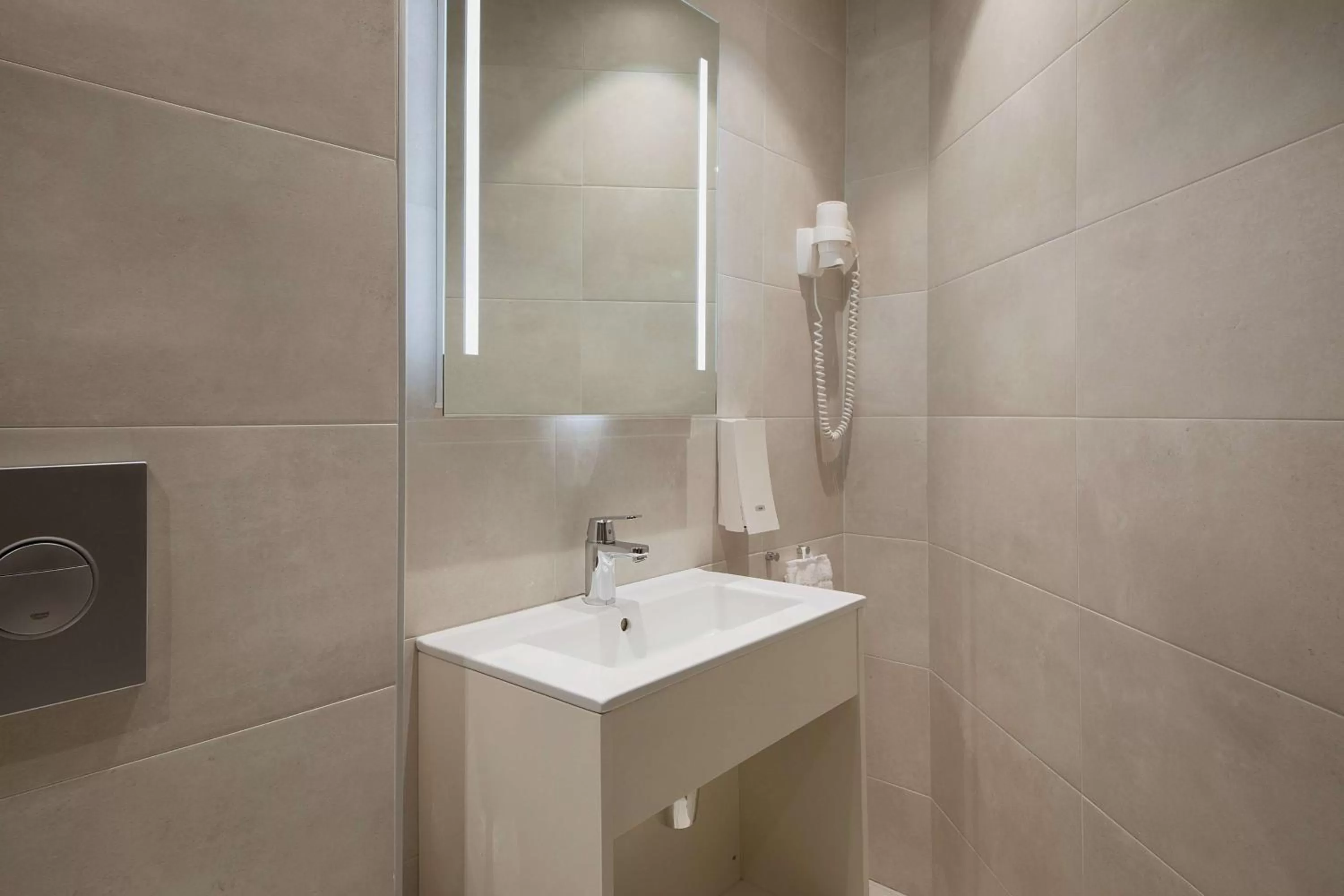 Photo of the whole room in Bergen Harbour Hotel, WorldHotels Crafted