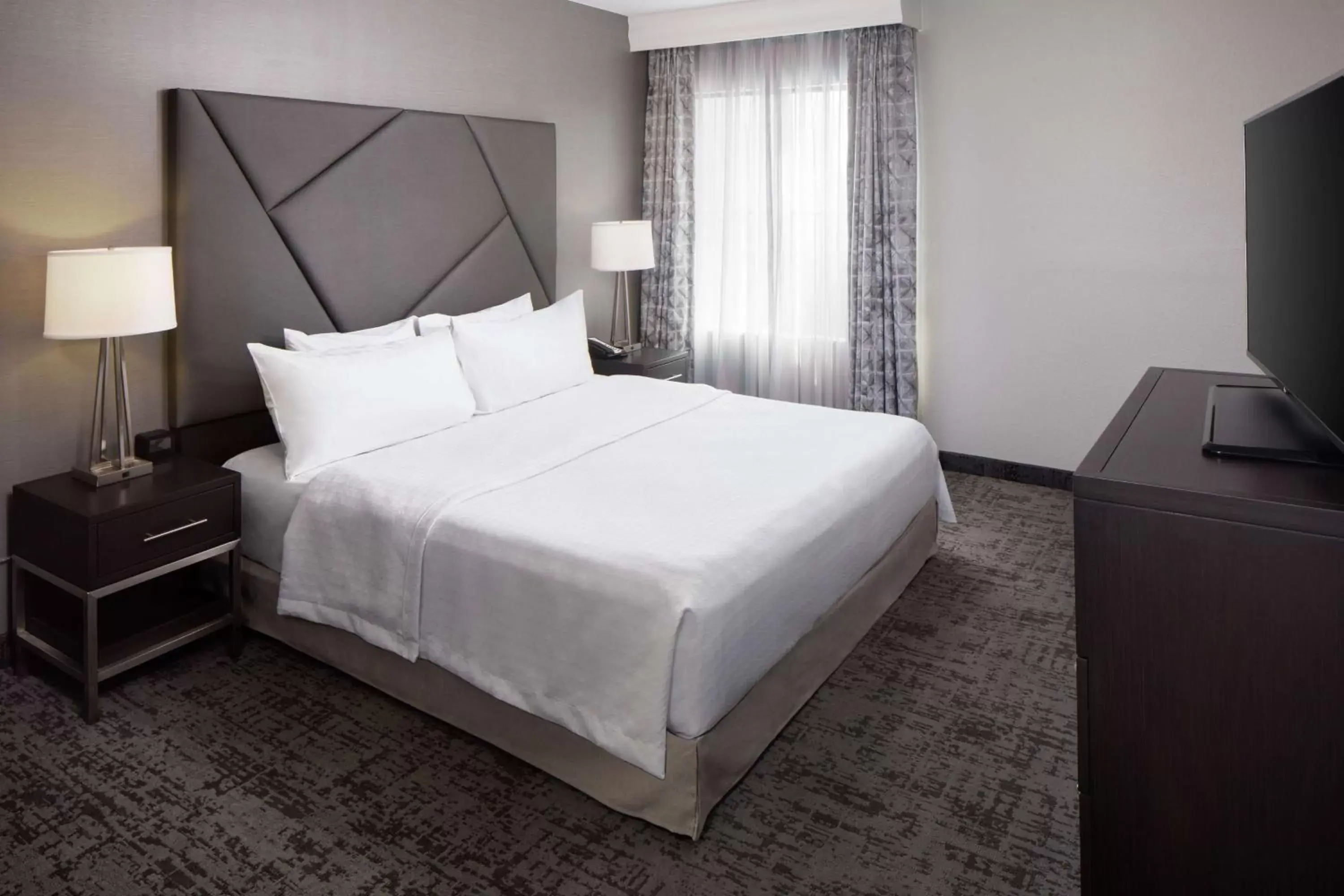 Bed in Homewood Suites by Hilton Atlanta - Buckhead